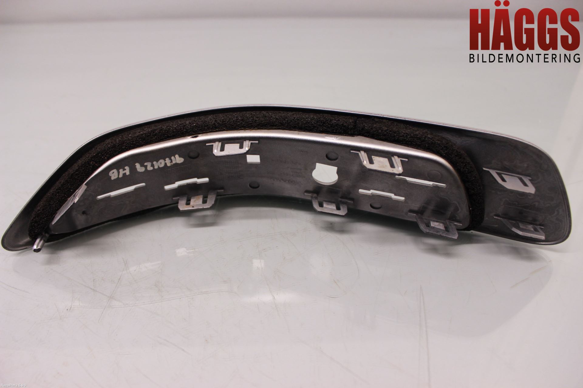 Volvo XC70 08-13 Stötfångarlist Bak