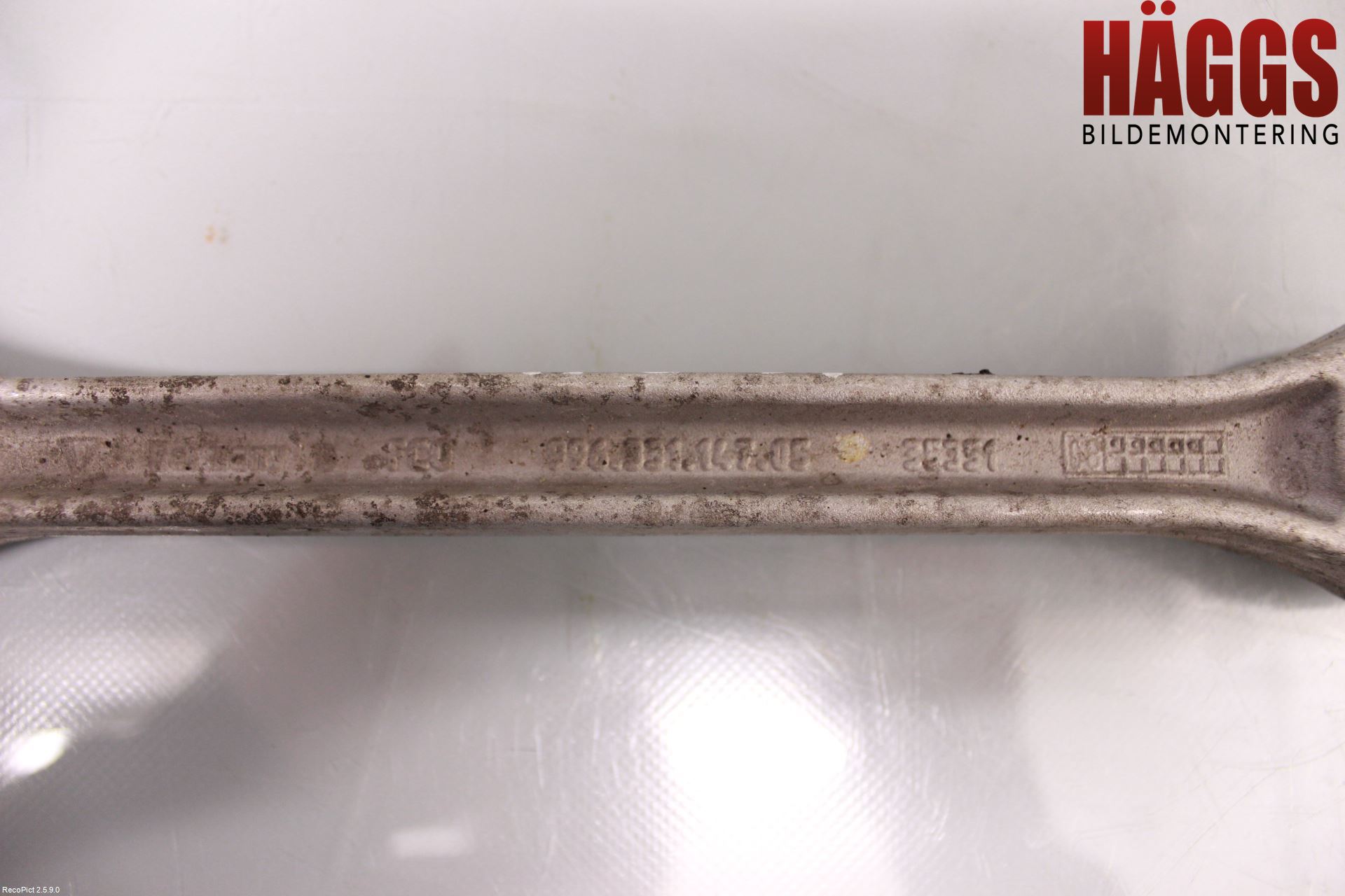 Porsche 911 64- Bärarm Bak Övre Höger