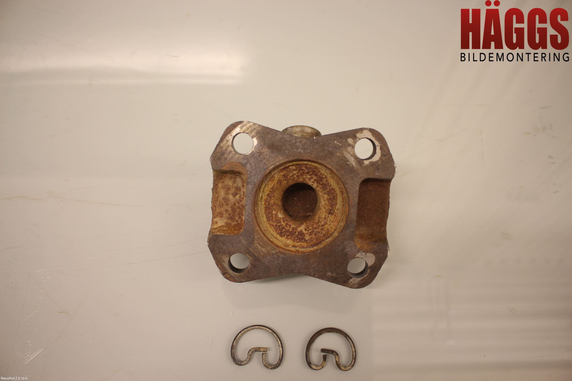 Dodge PICK UP RAM 81- Medbringare Bak