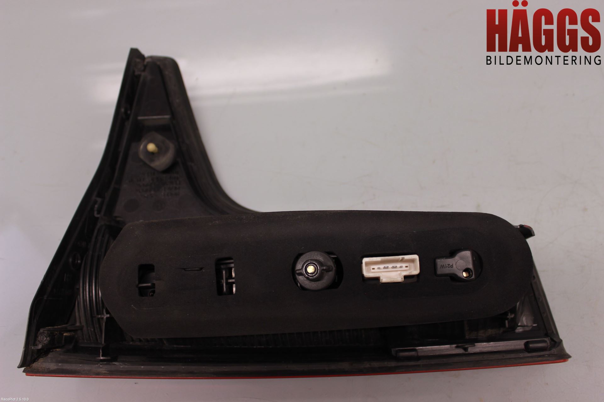 Citroen C5     05-08 Bakljus Lucka Vä