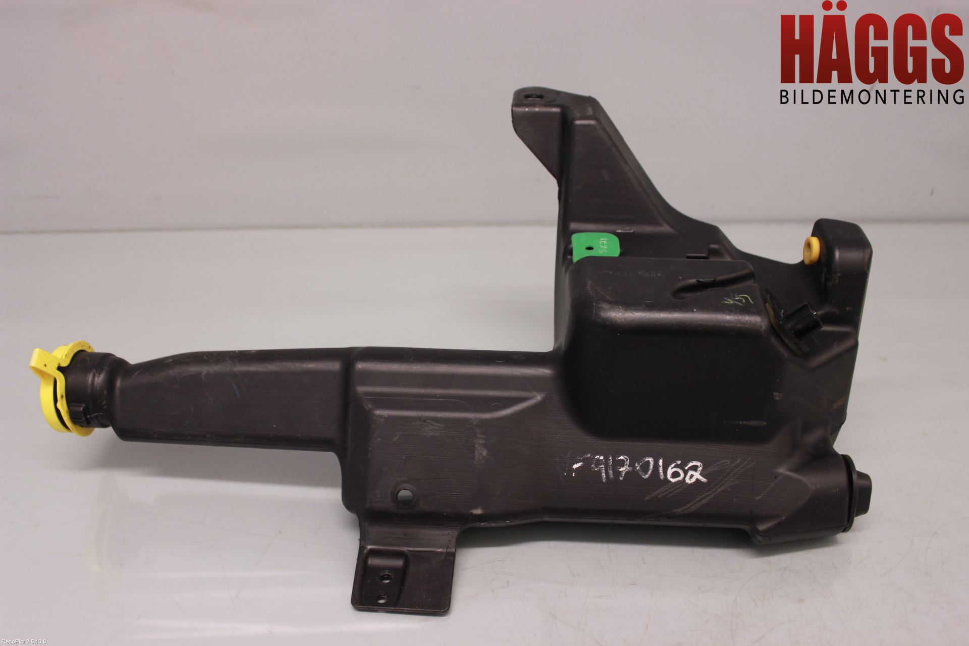 Dodge PICK UP RAM 81- Spolartank Vindruta