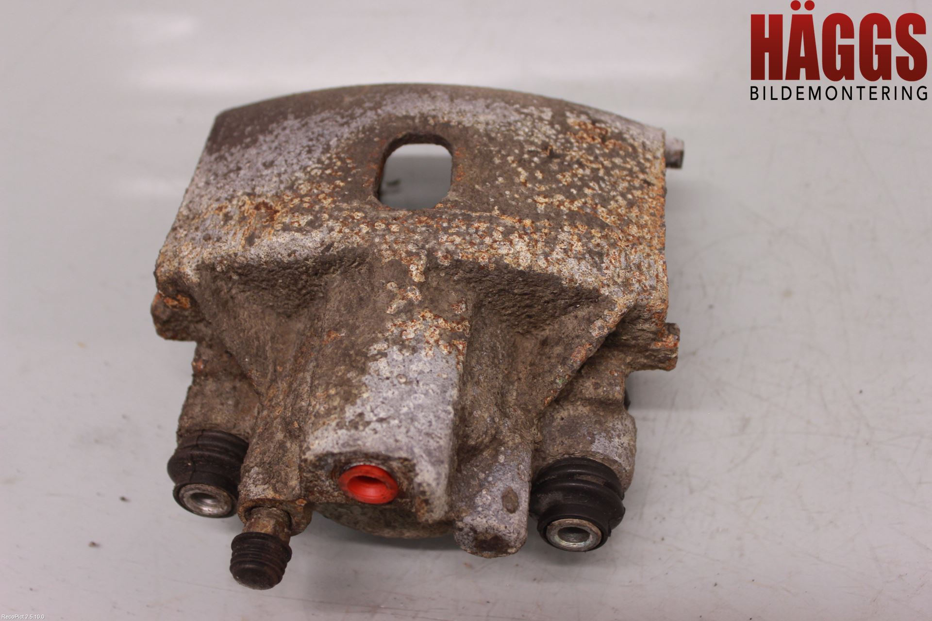 Dodge PICK UP RAM 81- Bromsok Bak Höger