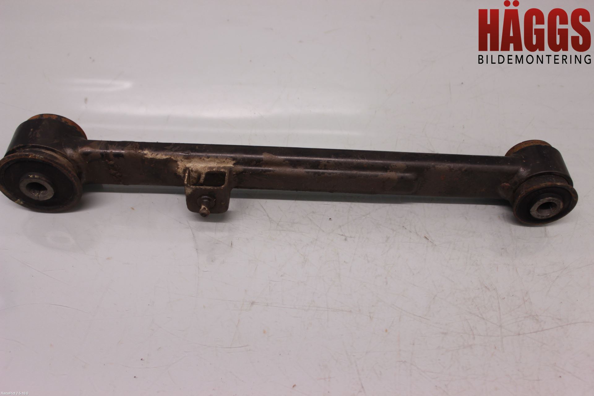 Dodge PICK UP RAM 81- Bärarm Bak Övre Vänster