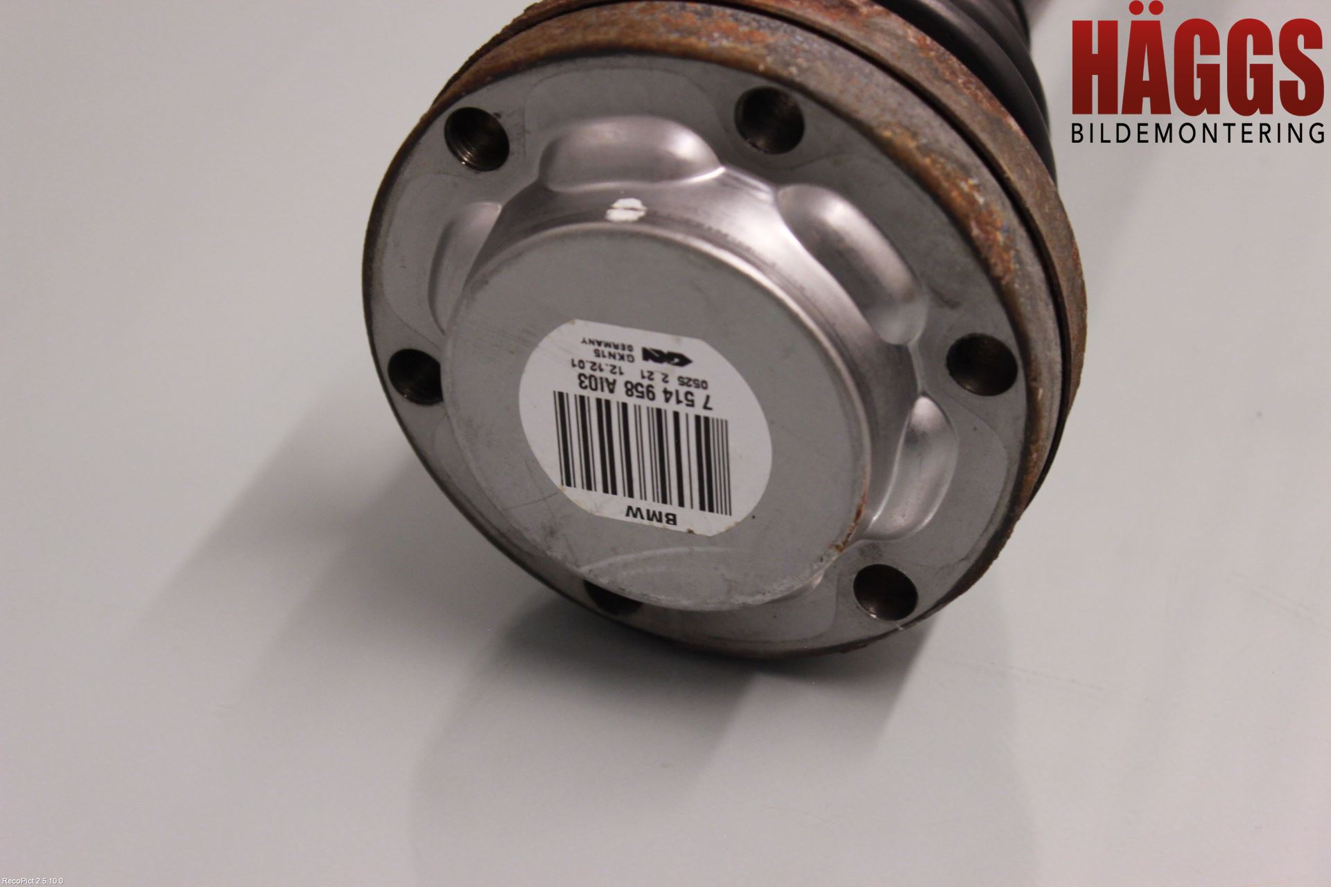 BMW 7 E65/66    00-08 Drivaxel Bak Höger