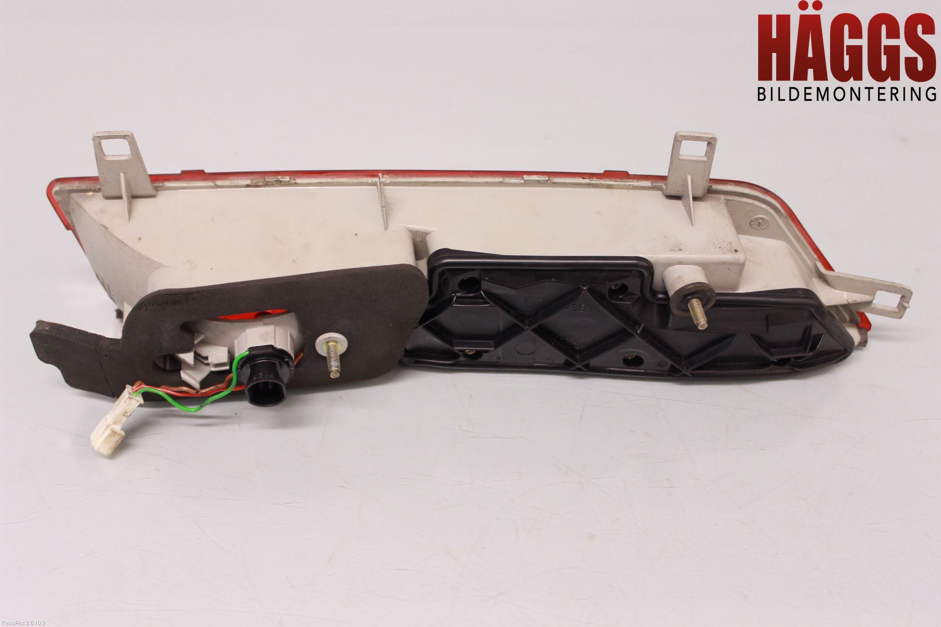 BMW 7 E65/66    00-08 Bakljus Lucka Hö