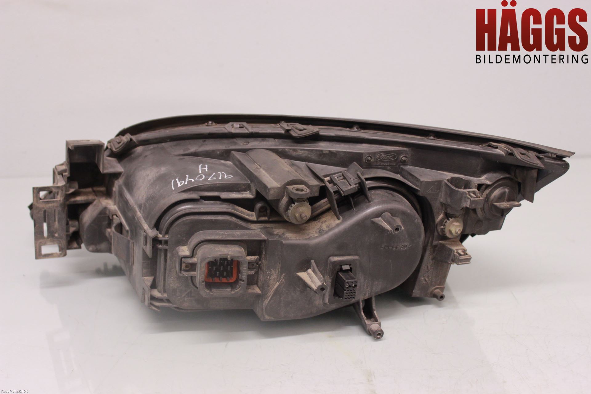 Ford MONDEO     01-06 Strålkastare Höger