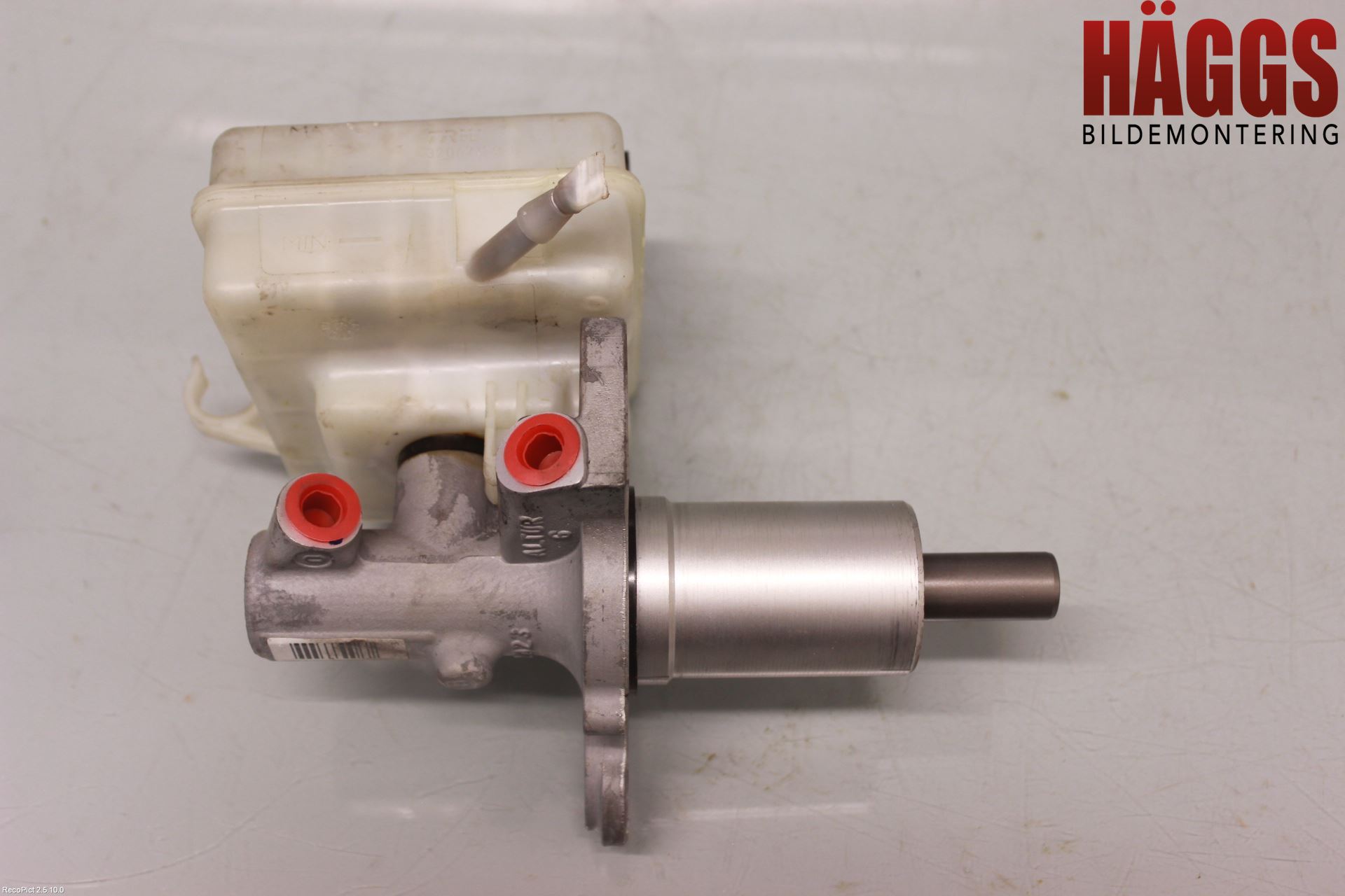 BMW 5 E60/61 Sed/Tou 02-10 Broms Huvudcylinder
