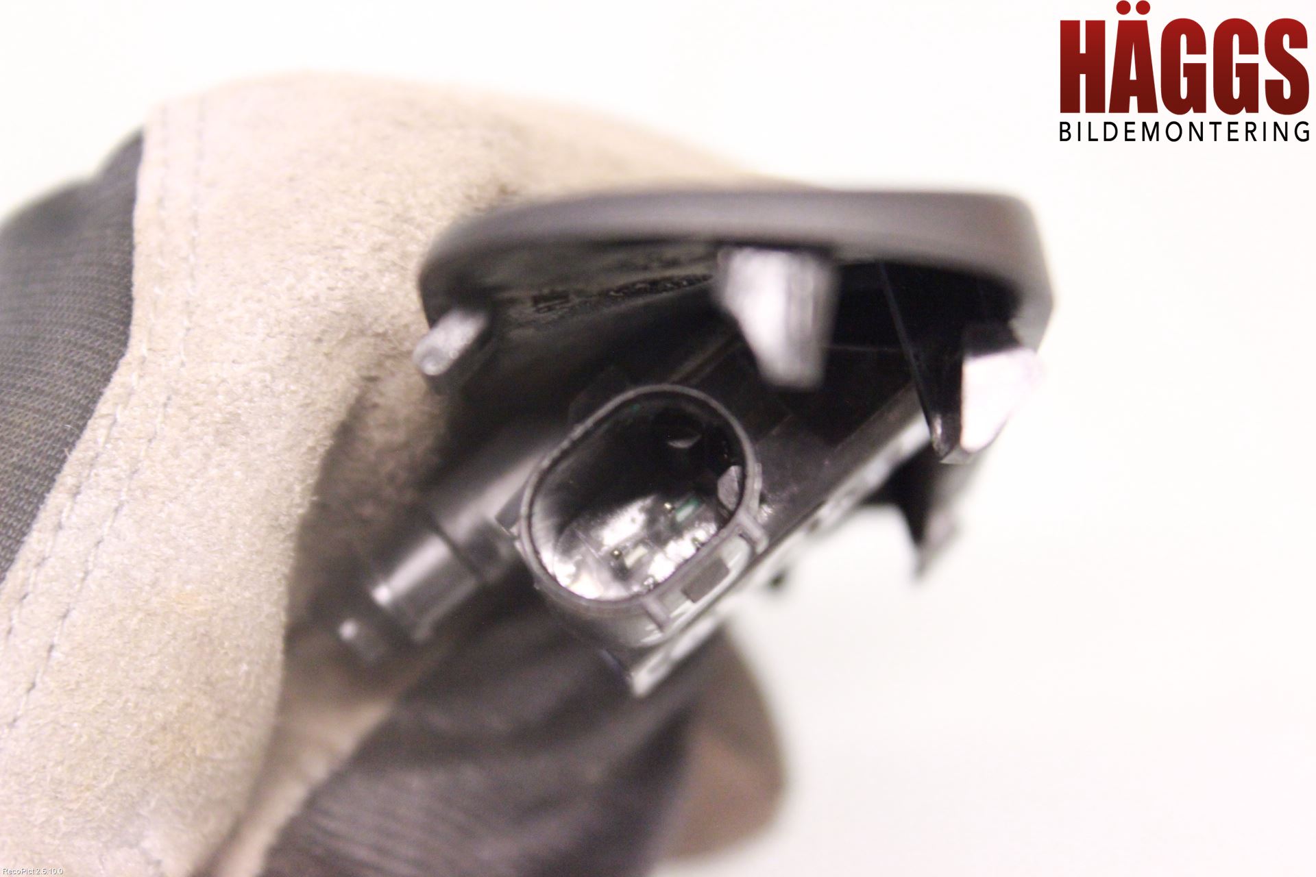 Audi A4/S4 08-11 Spolarmunstycke Rutor