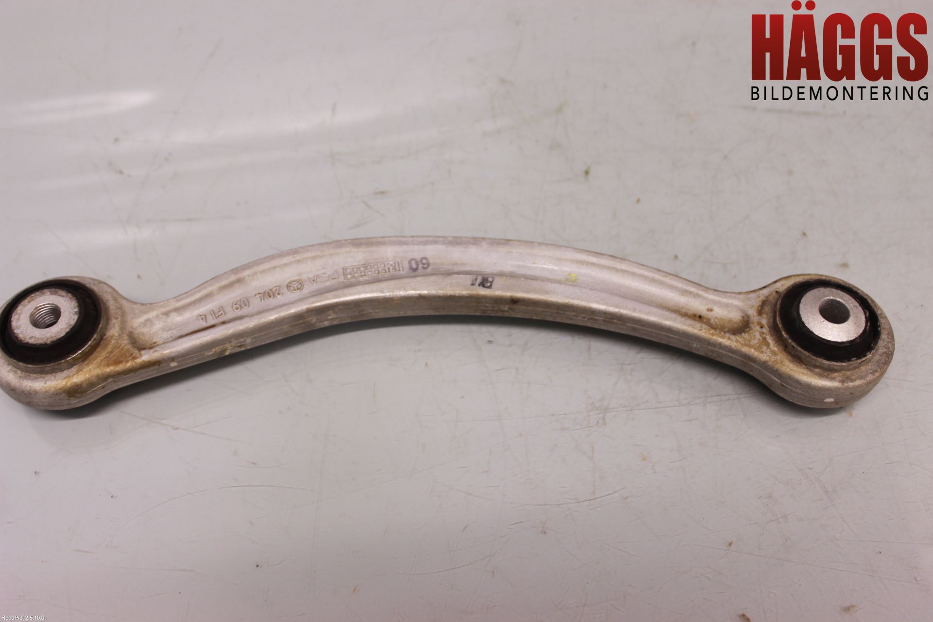 Mercedes-Benz MB E-KLASS (W212) 09-16 Bärarm Bak Övre Höger