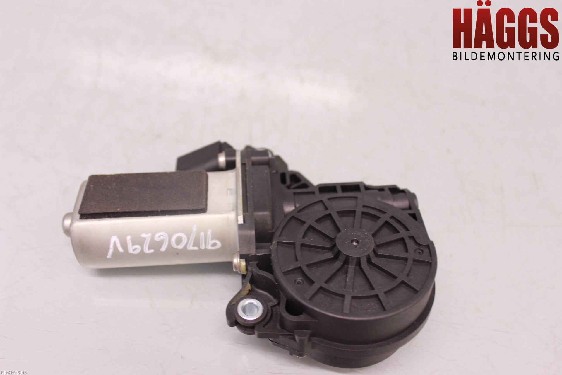 Audi A8/S8 4H 10-17 Centrallåsmotor Vänster