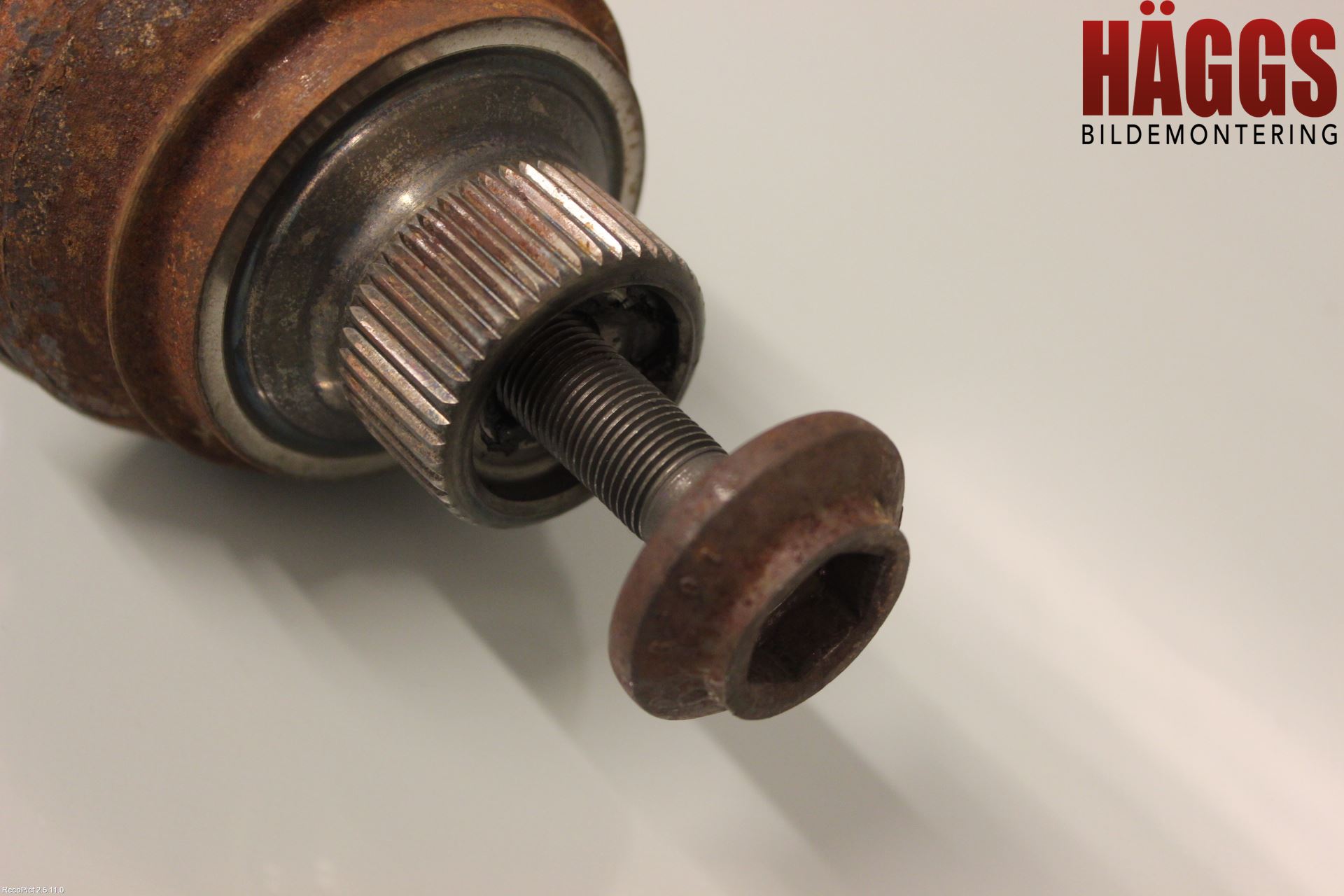 Audi A8/S8 4H 10-17 Drivaxel Bak Vänster