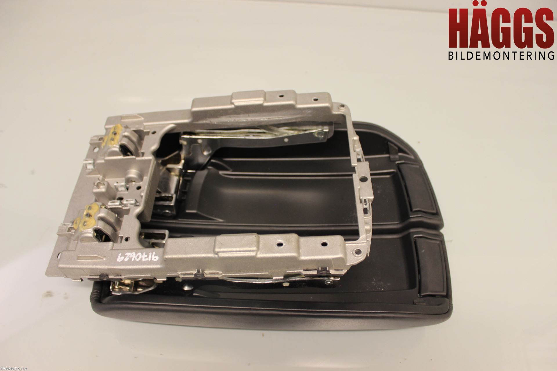 Audi A8/S8 4H 10-17 Inredning Armstöd