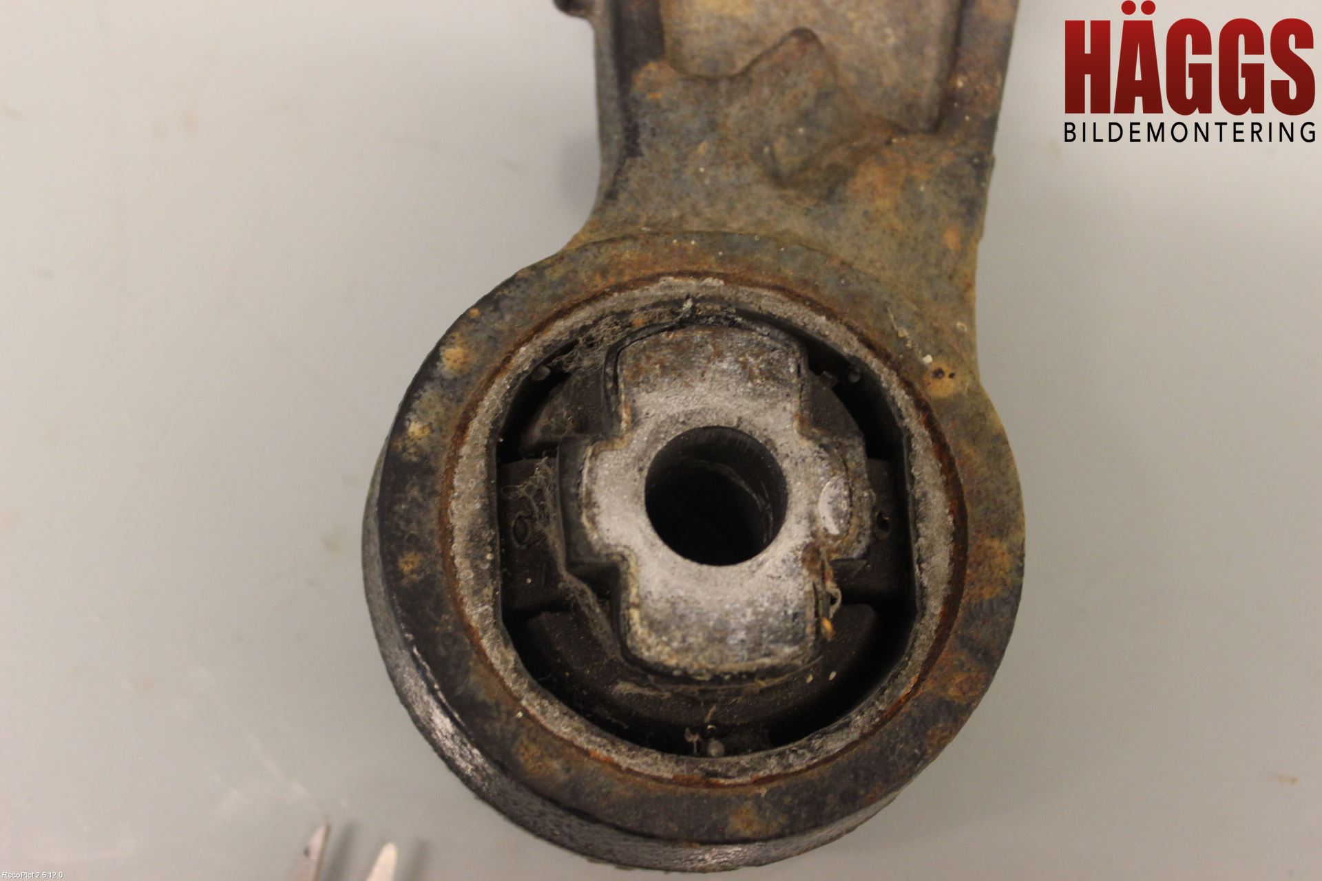 Fiat DUCATO 07-15 Bärarm Fram Undre Vä