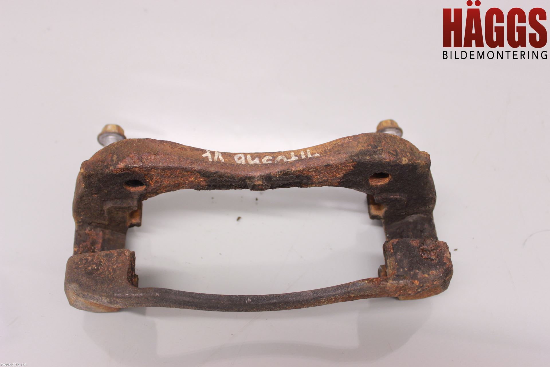 Volkswagen VW AMAROK 2H 10-22 Bromsokshållare