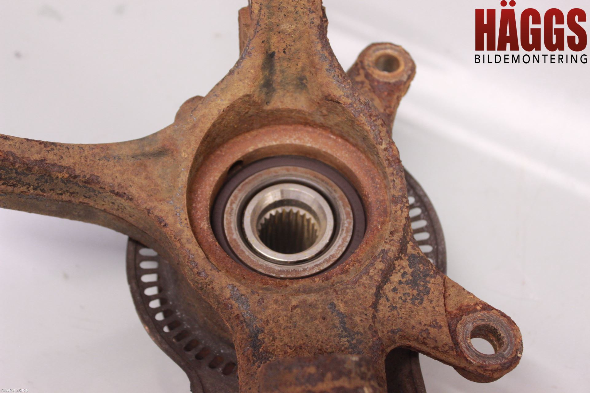 Suzuki SWIFT 11-16 Styrspindel Lagerhus Vä