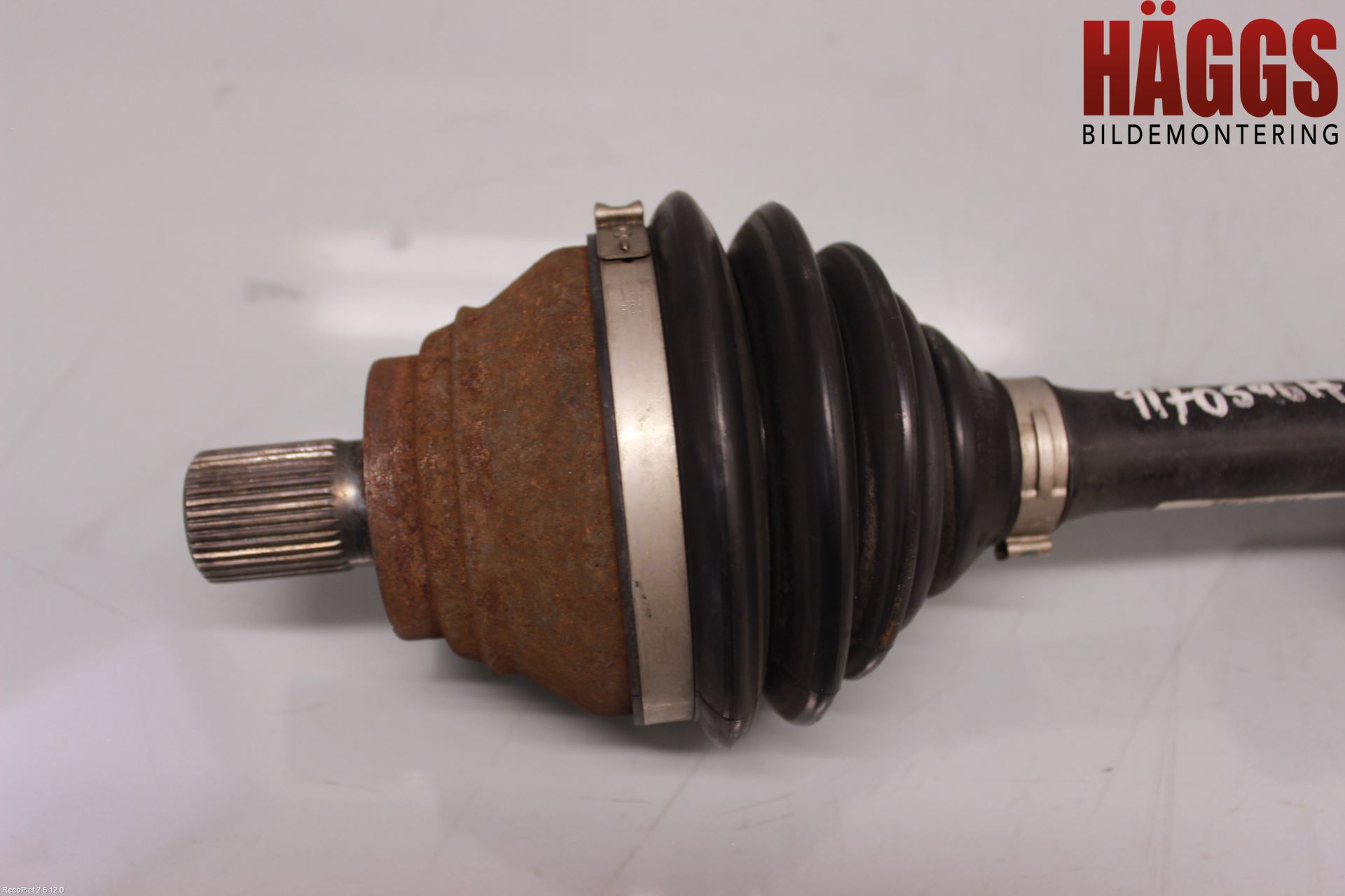 Volkswagen VW TIGUAN 07-16 Drivaxel Fram Höger