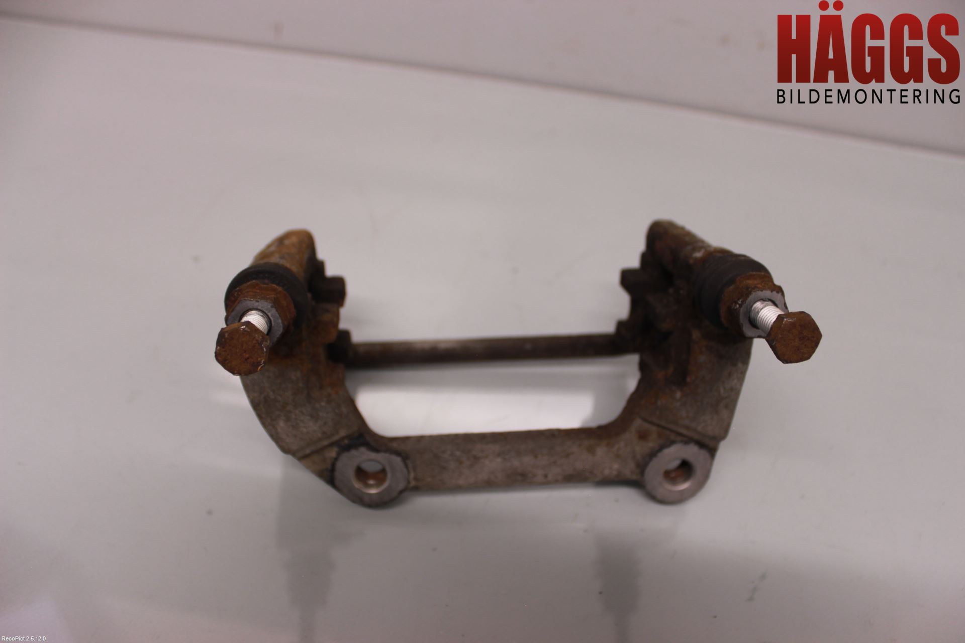 Audi A4/S4 08-11 Bromsokshållare