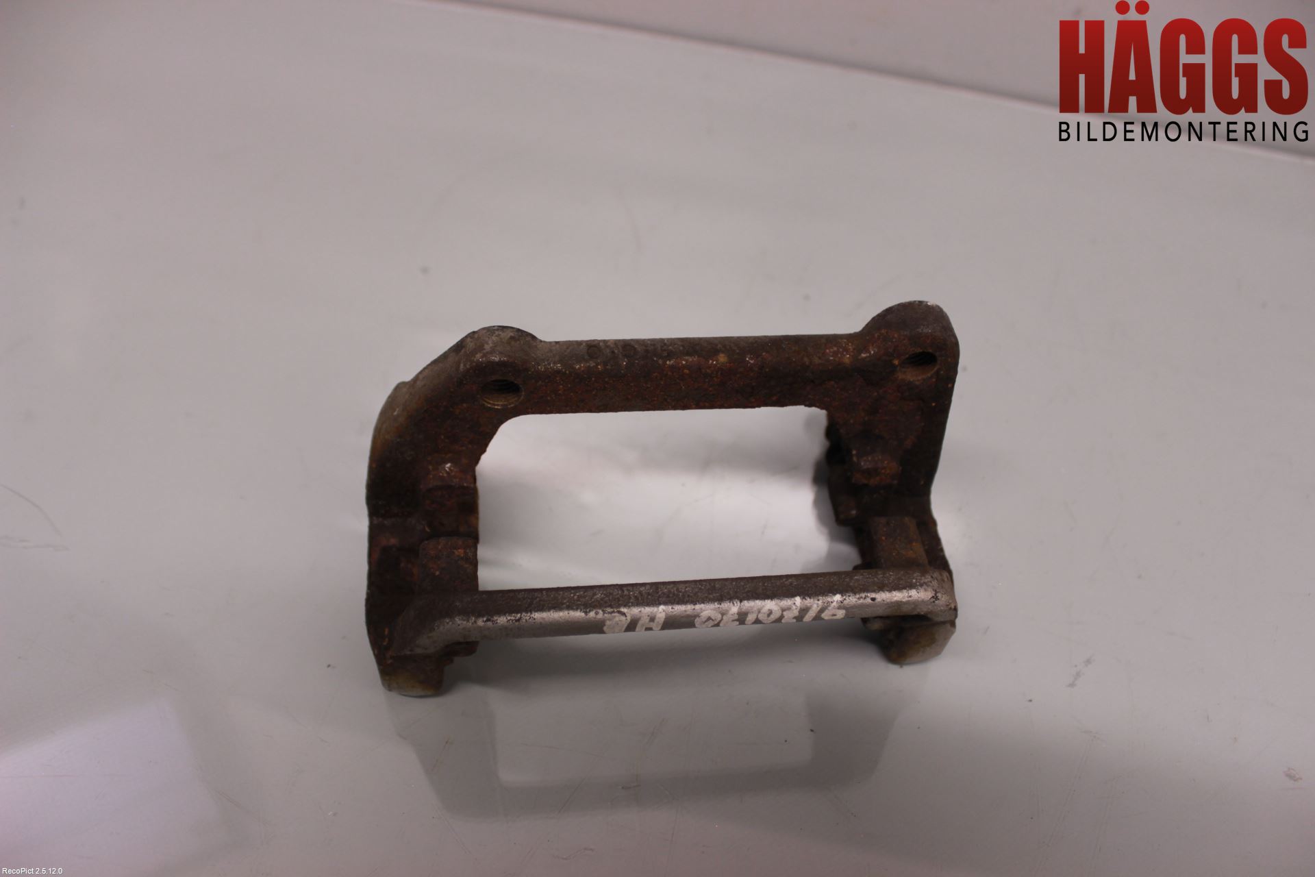 Audi A4/S4 08-11 Bromsokshållare