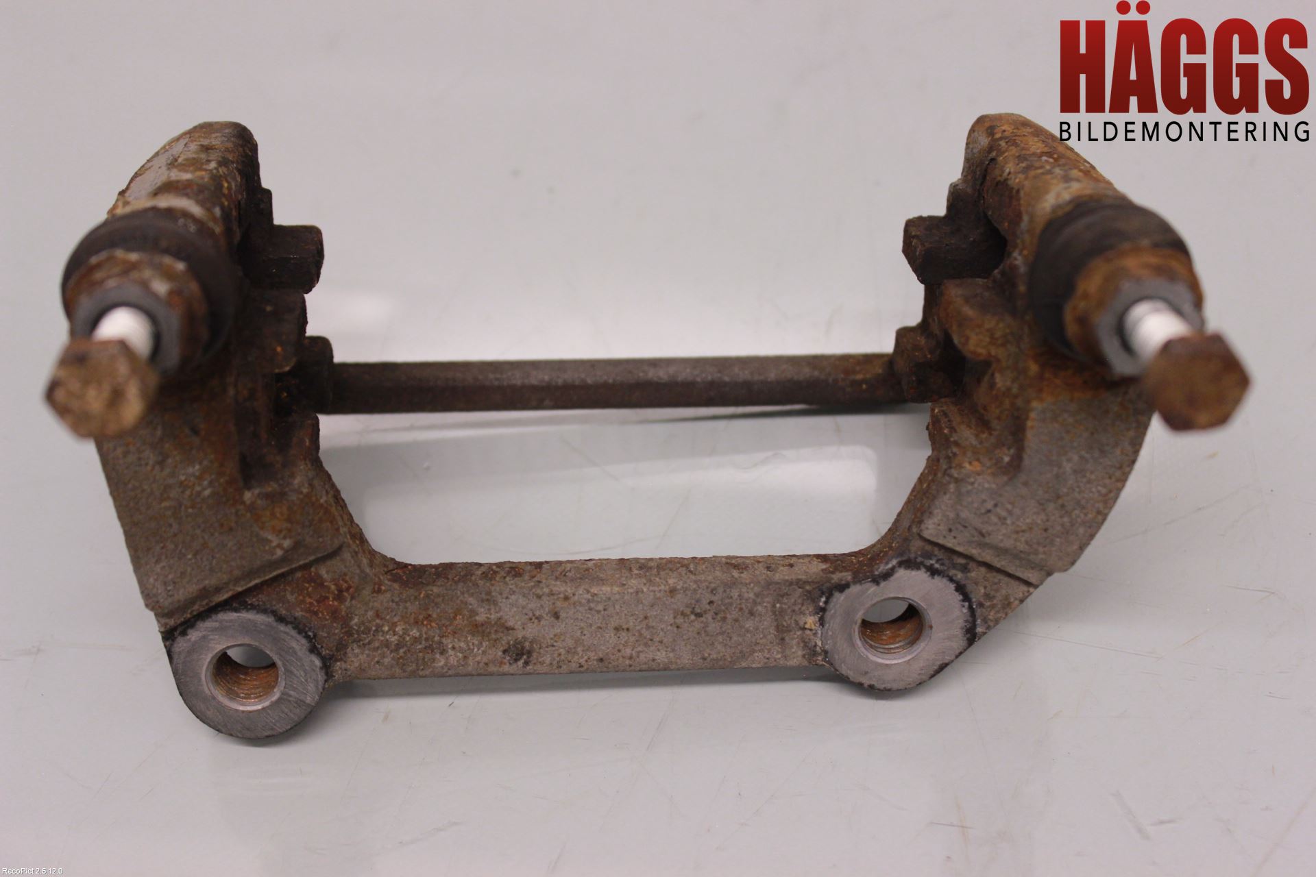 Audi A4/S4 08-11 Bromsokshållare