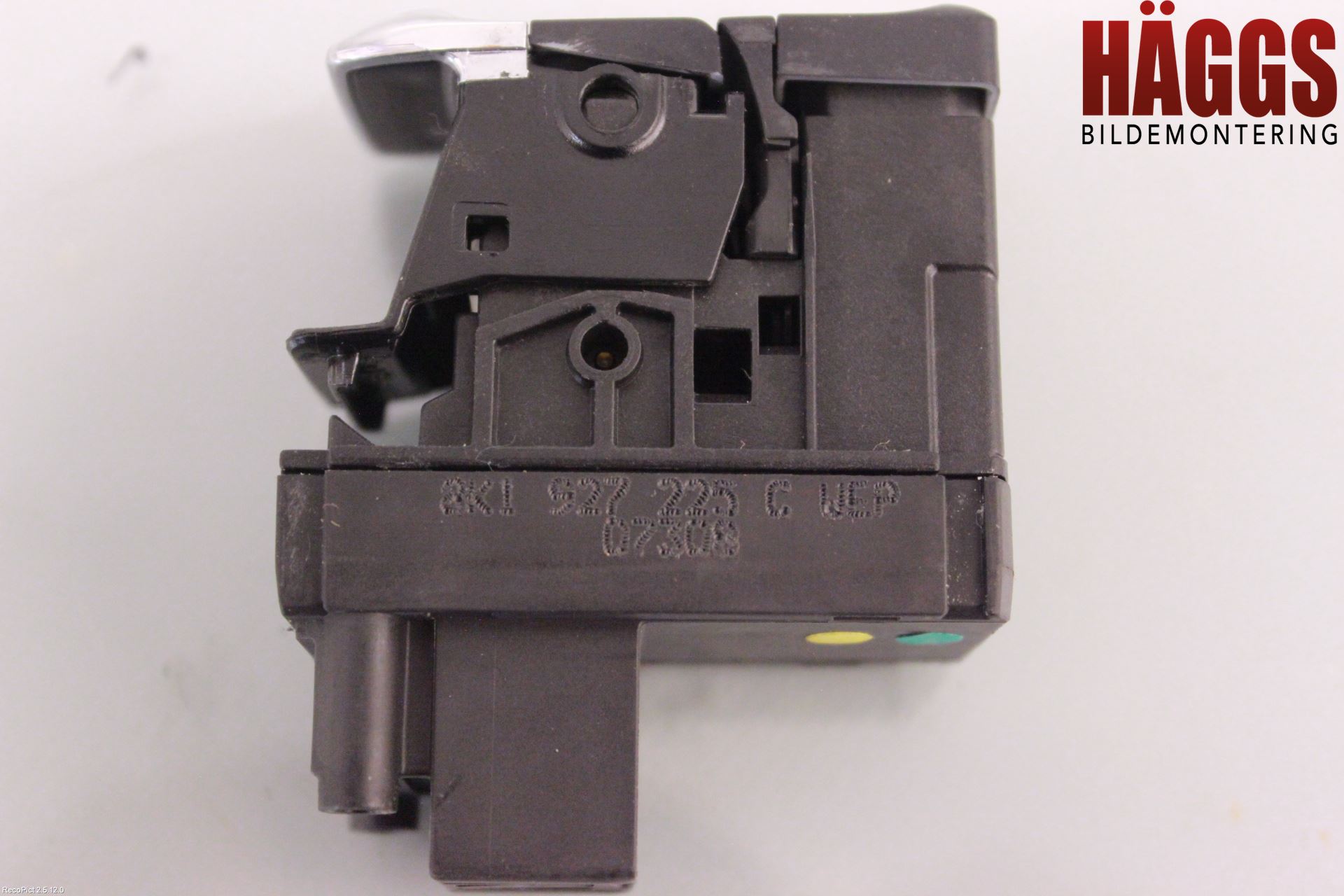 Audi A4/S4 08-11 Strömställare Parkeringsbroms