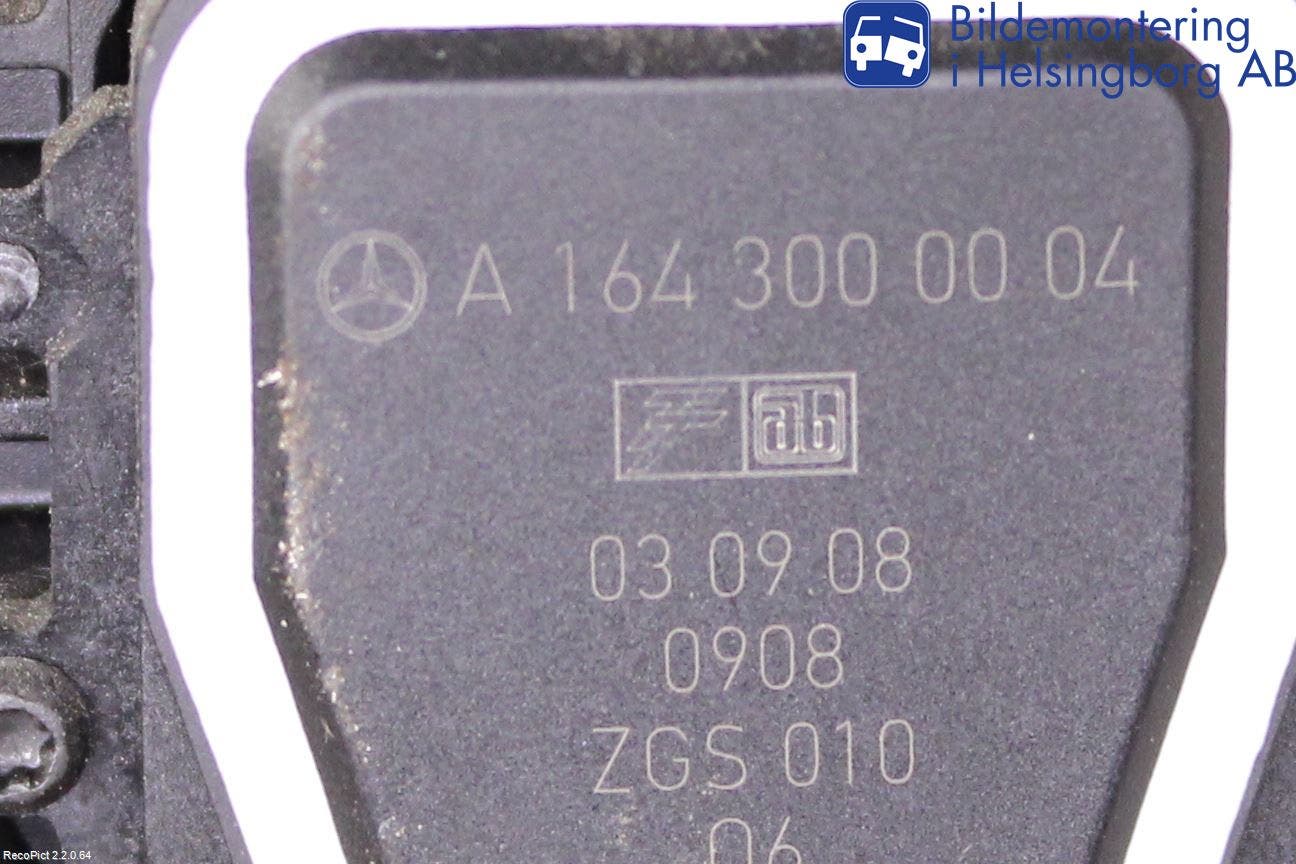 Mercedes-Benz MB R-KLASS (W251) 05-13 Pedal Gas-Broms-Koppling