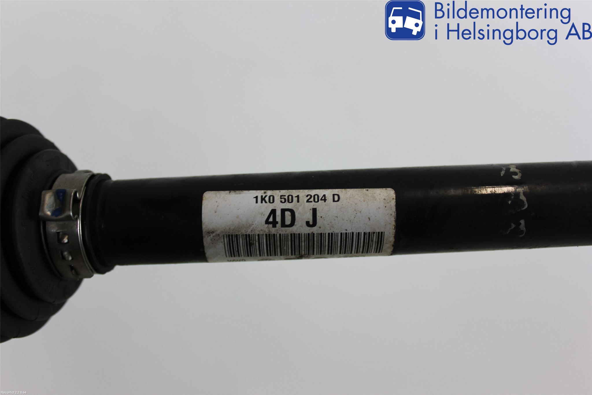 Volkswagen VW PASSAT 11-14 Drivaxel Bak Höger