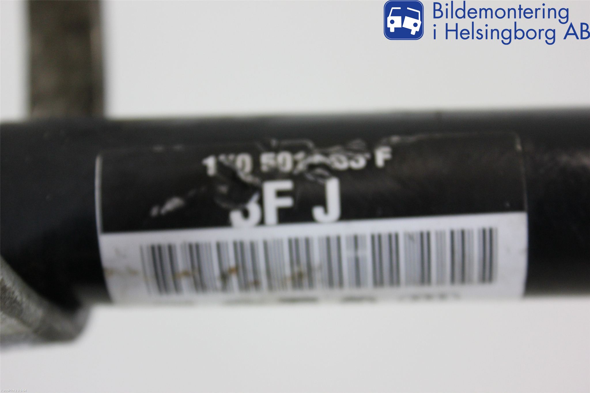 Volkswagen VW PASSAT 11-14 Drivaxel Bak Vänster