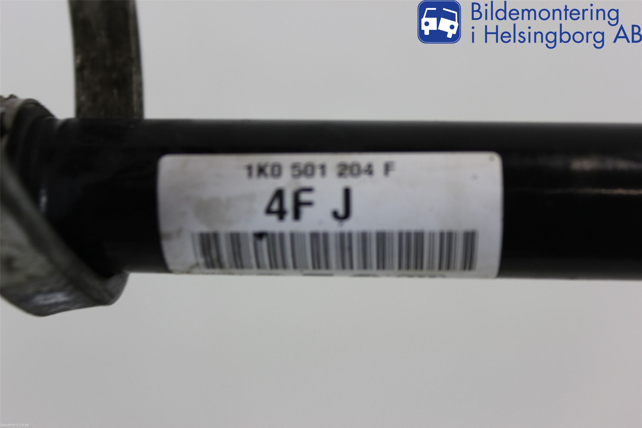Volkswagen VW PASSAT 11-14 Drivaxel Bak Höger