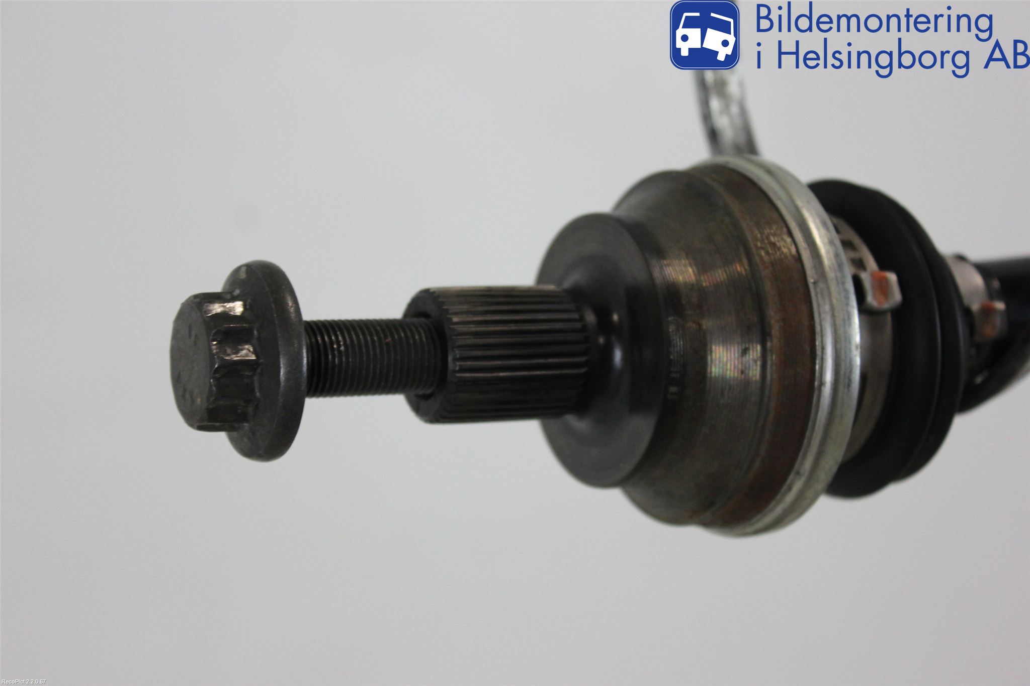 Volkswagen VW TIGUAN 07-16 Drivaxel Bak Höger