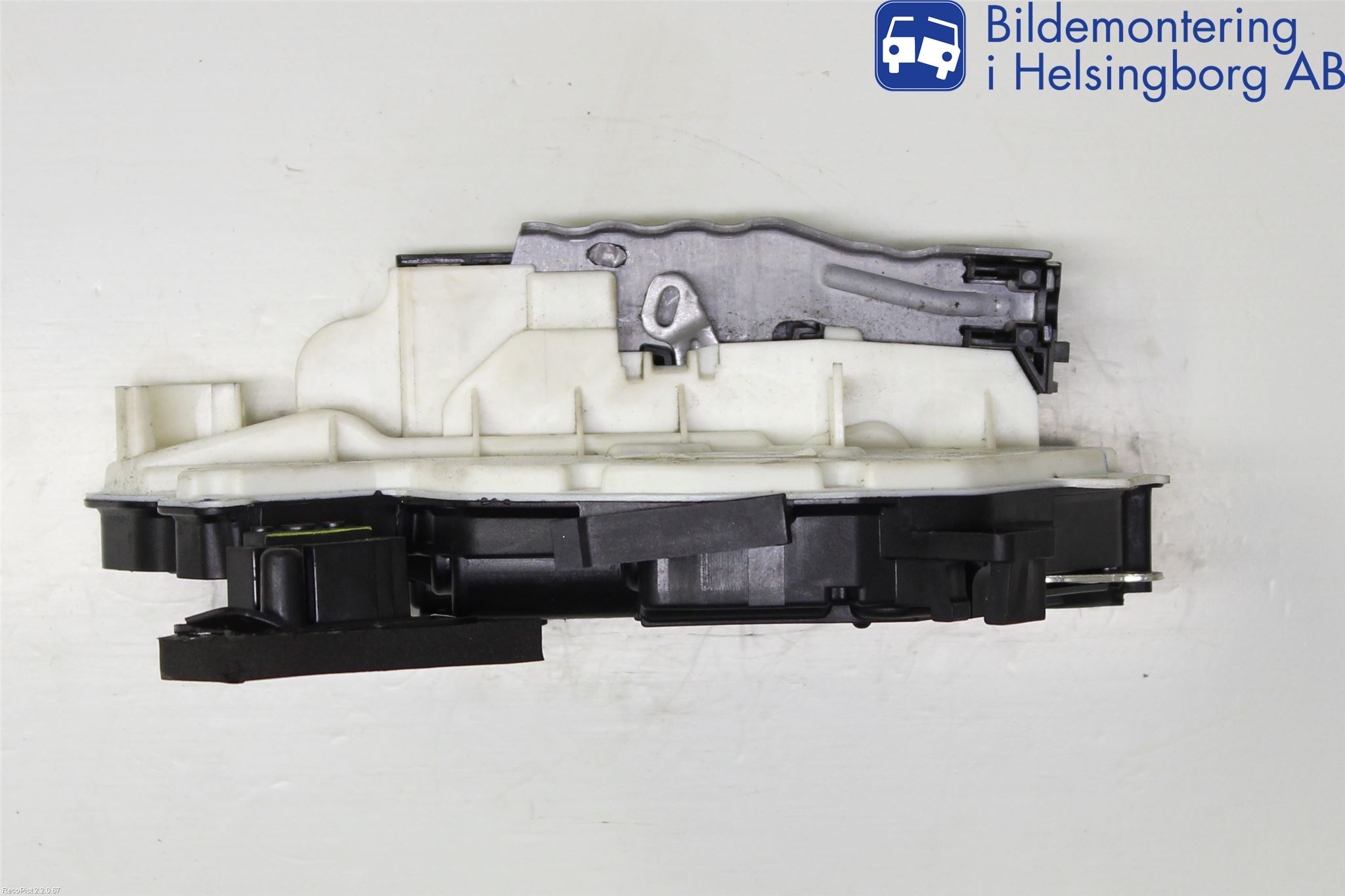 Volkswagen VW JETTA VI 11- Centrallåsmotor Vänster