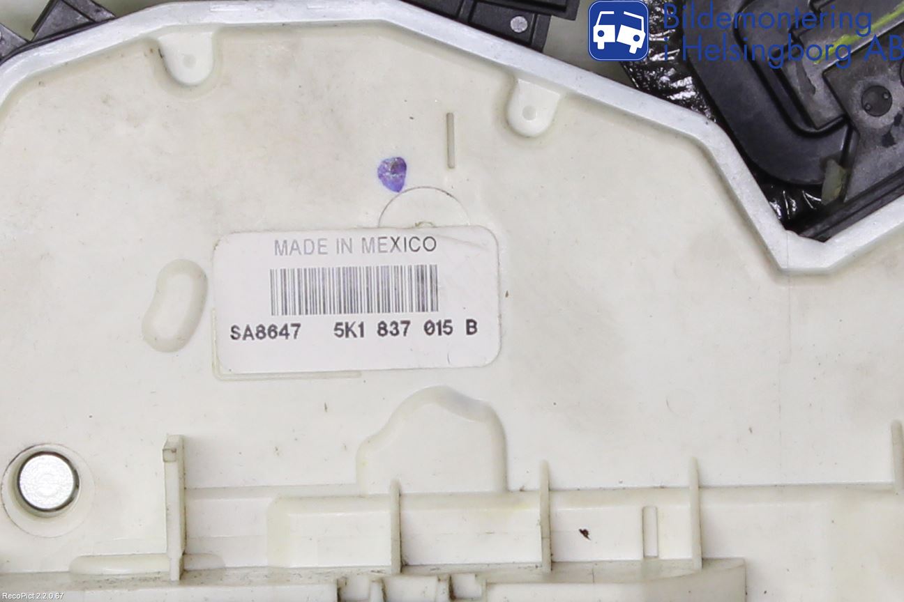 Volkswagen VW JETTA VI 11- Centrallåsmotor Vänster