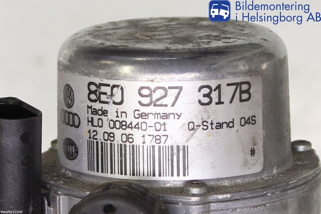 Audi A8/S8 4E  02-09 Vakuumpump