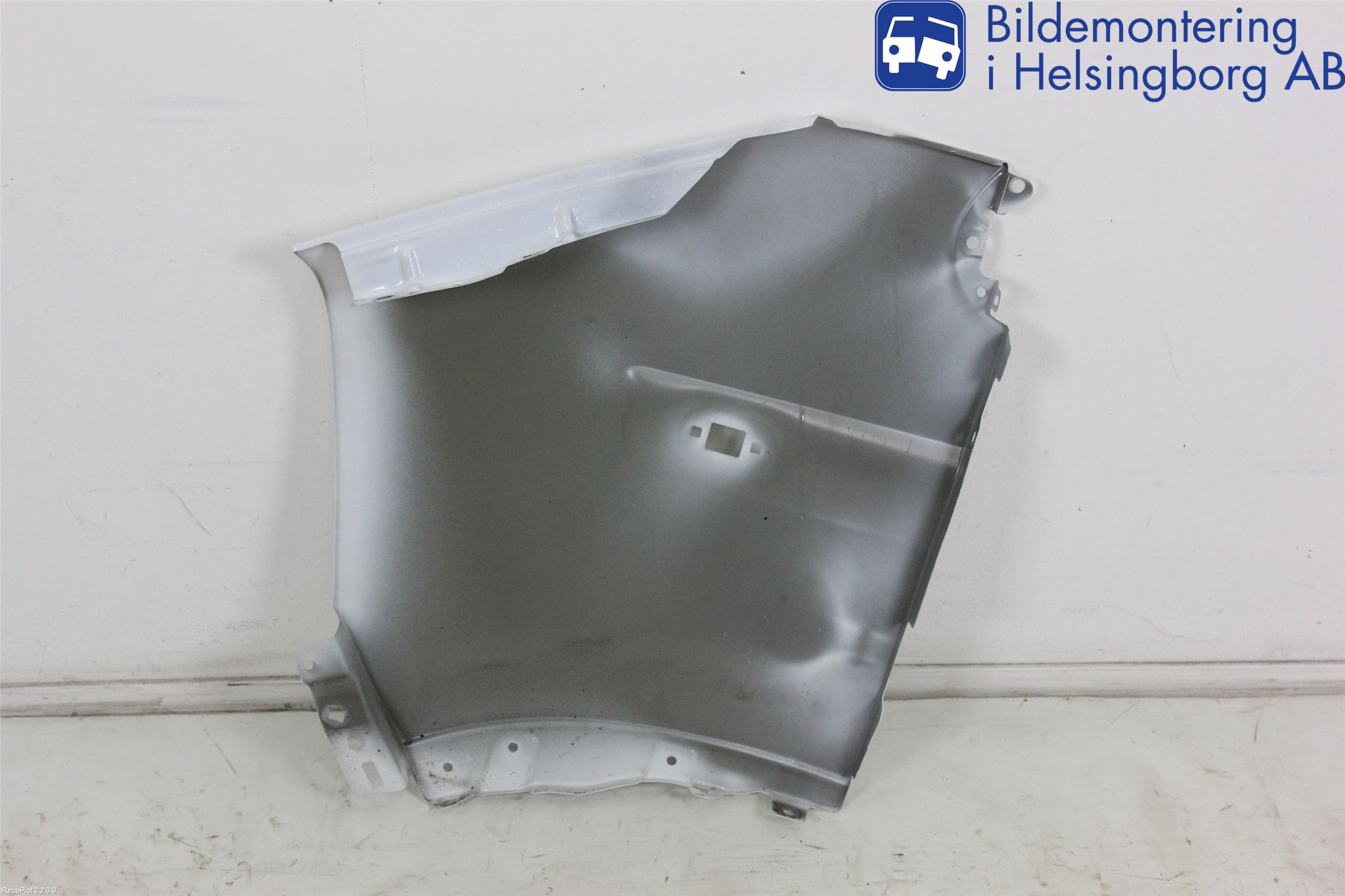 Nissan INTERSTAR 02-11 Skärm Fram Höger
