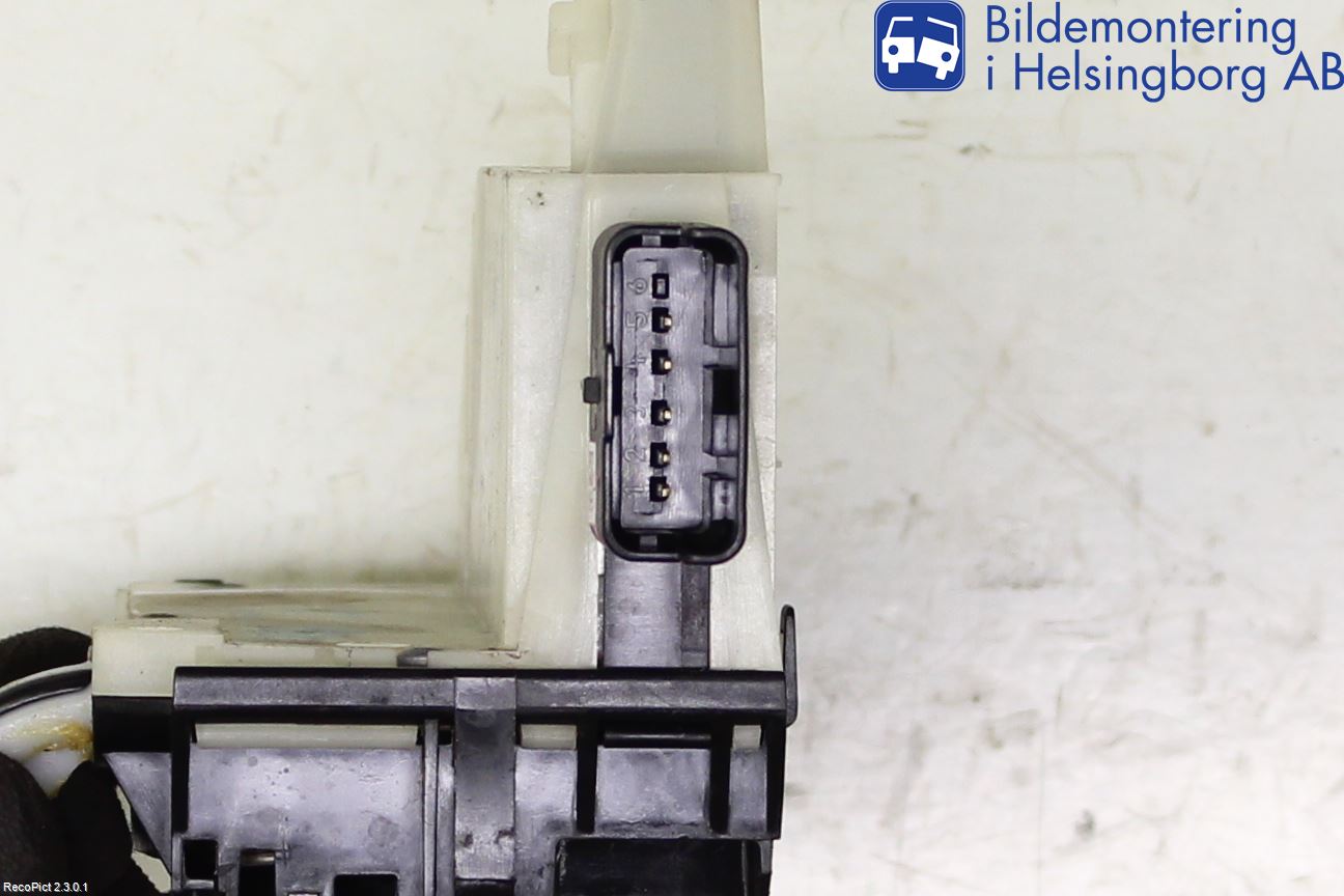 Peugeot 208 12-15 Centrallåsmotor Höger