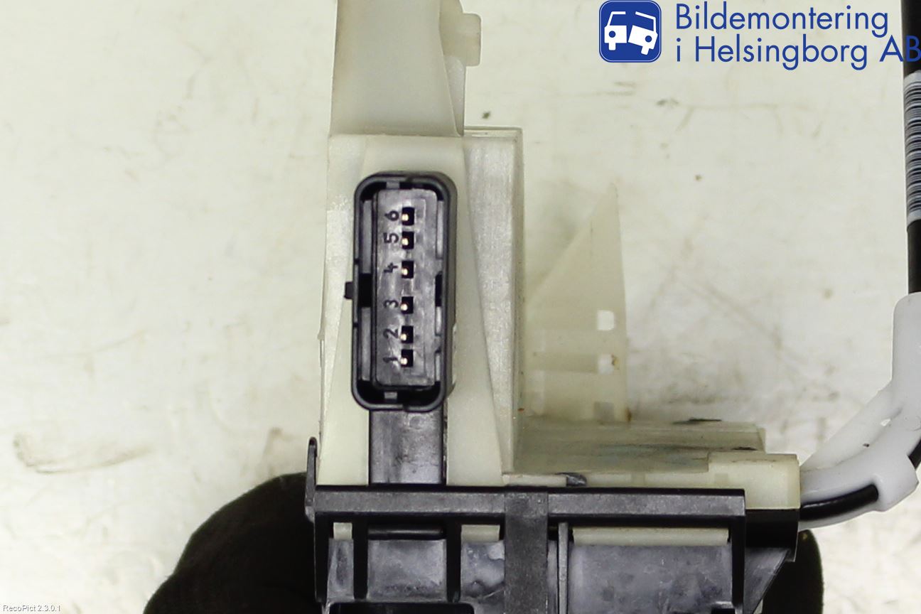 Peugeot 208 12-15 Centrallåsmotor Vänster