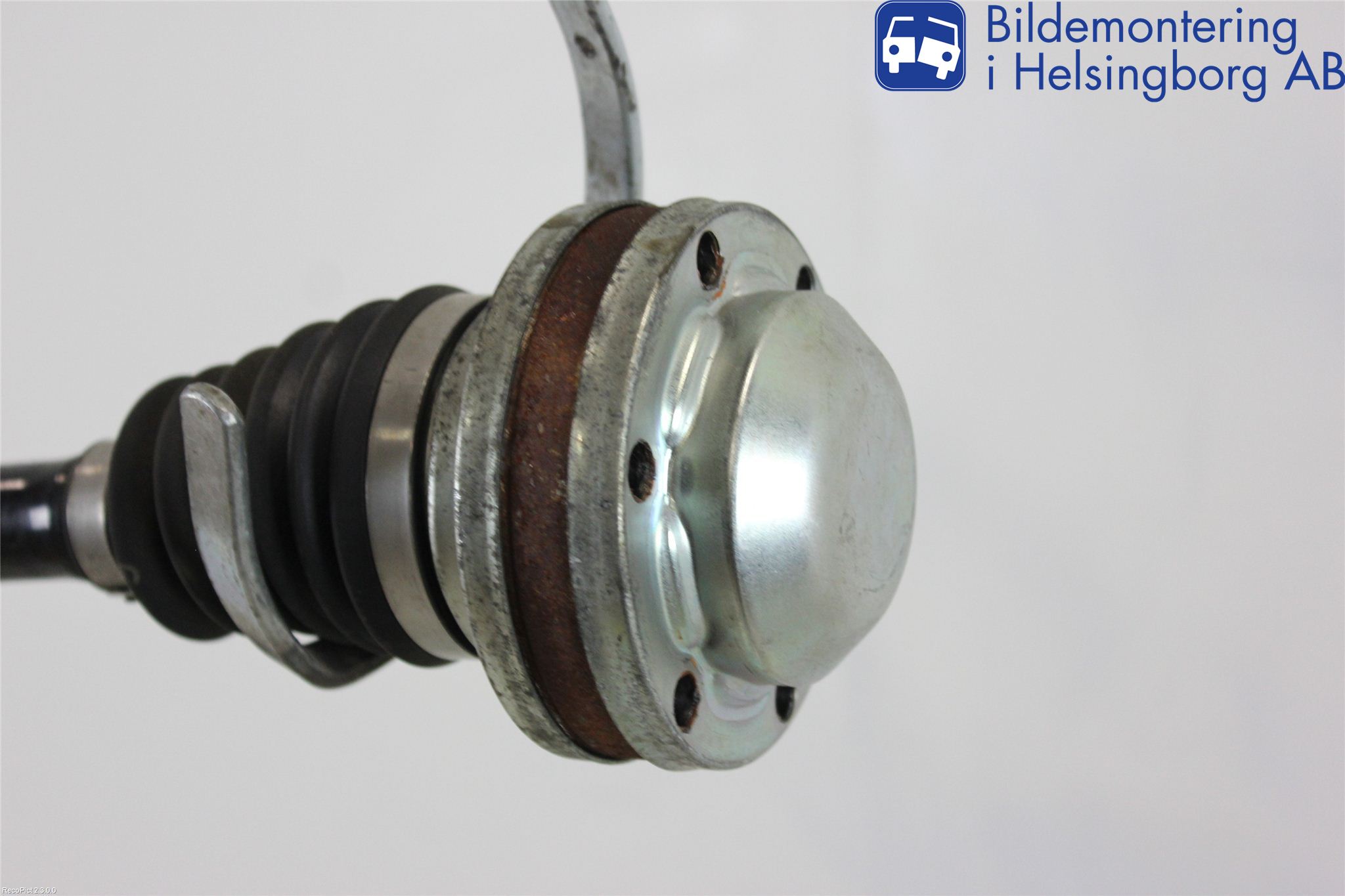 Audi A3/S3 05-13 Drivaxel Fram Vänster