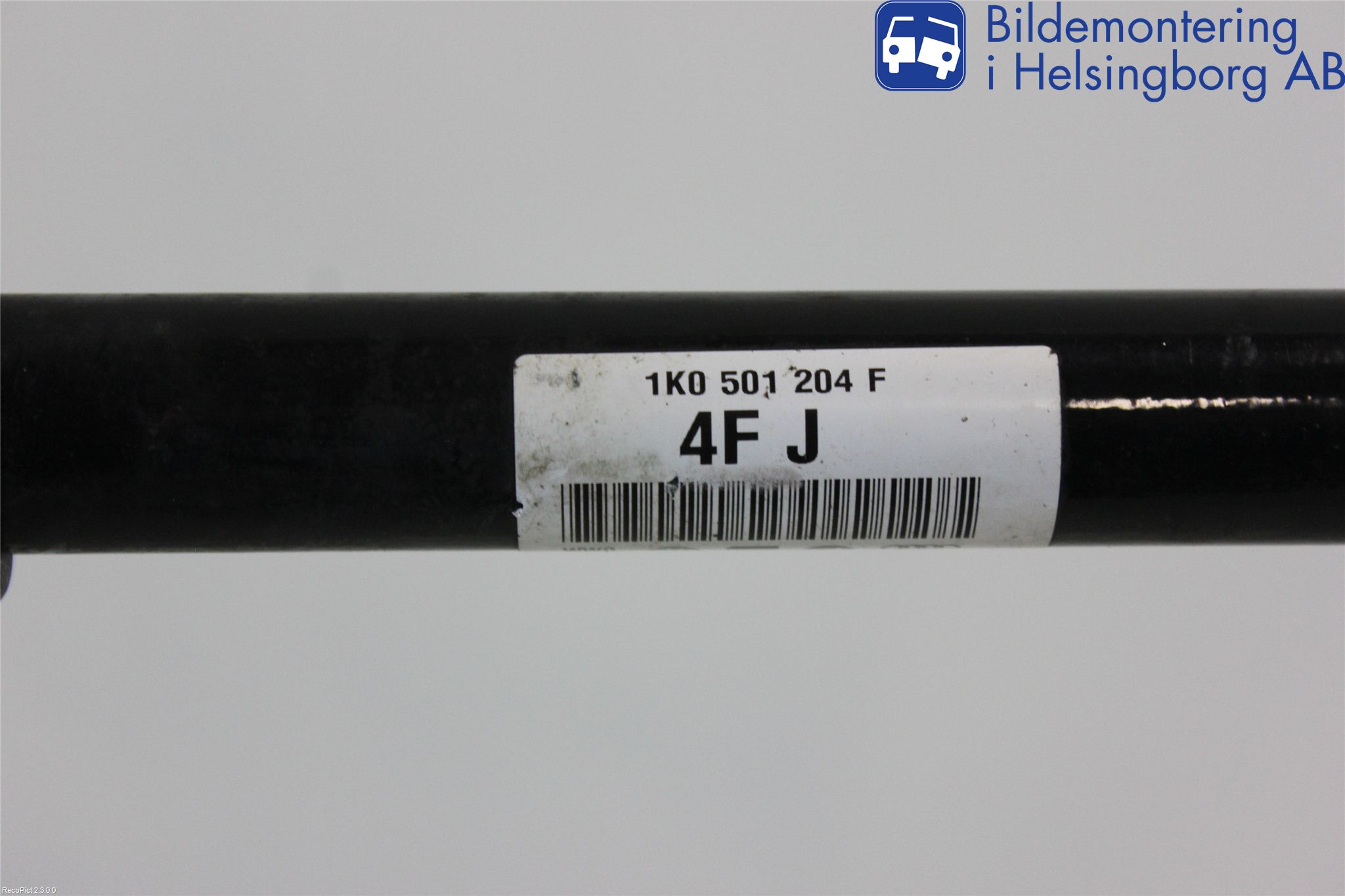 Volkswagen VW PASSAT 11-14 Drivaxel Bak Höger