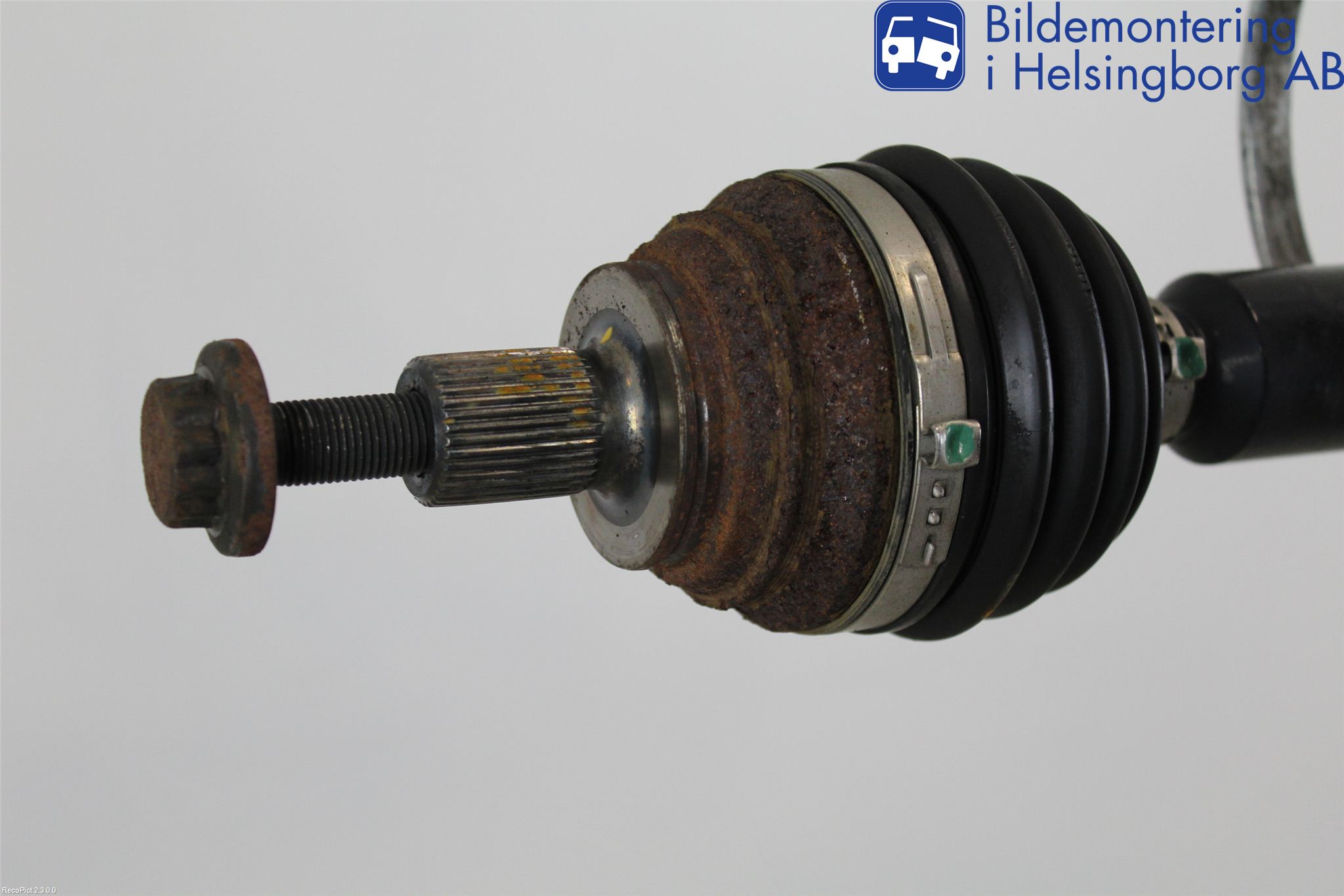 Skoda OCTAVIA (1Z) 05-13 Drivaxel Fram Höger