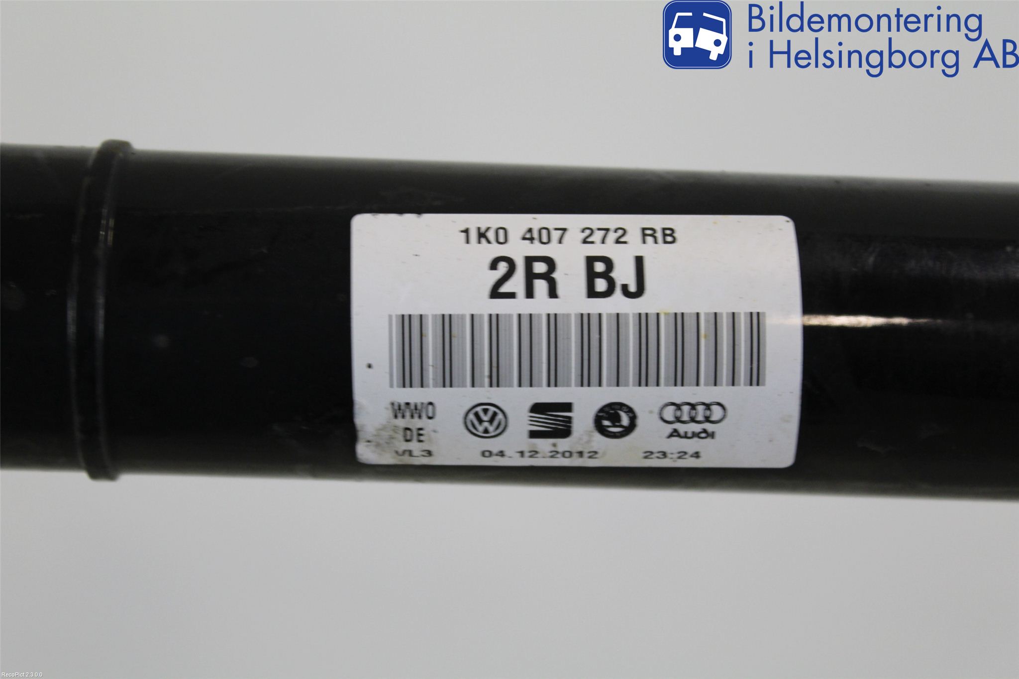 Volkswagen VW PASSAT 11-14 Drivaxel Fram Höger