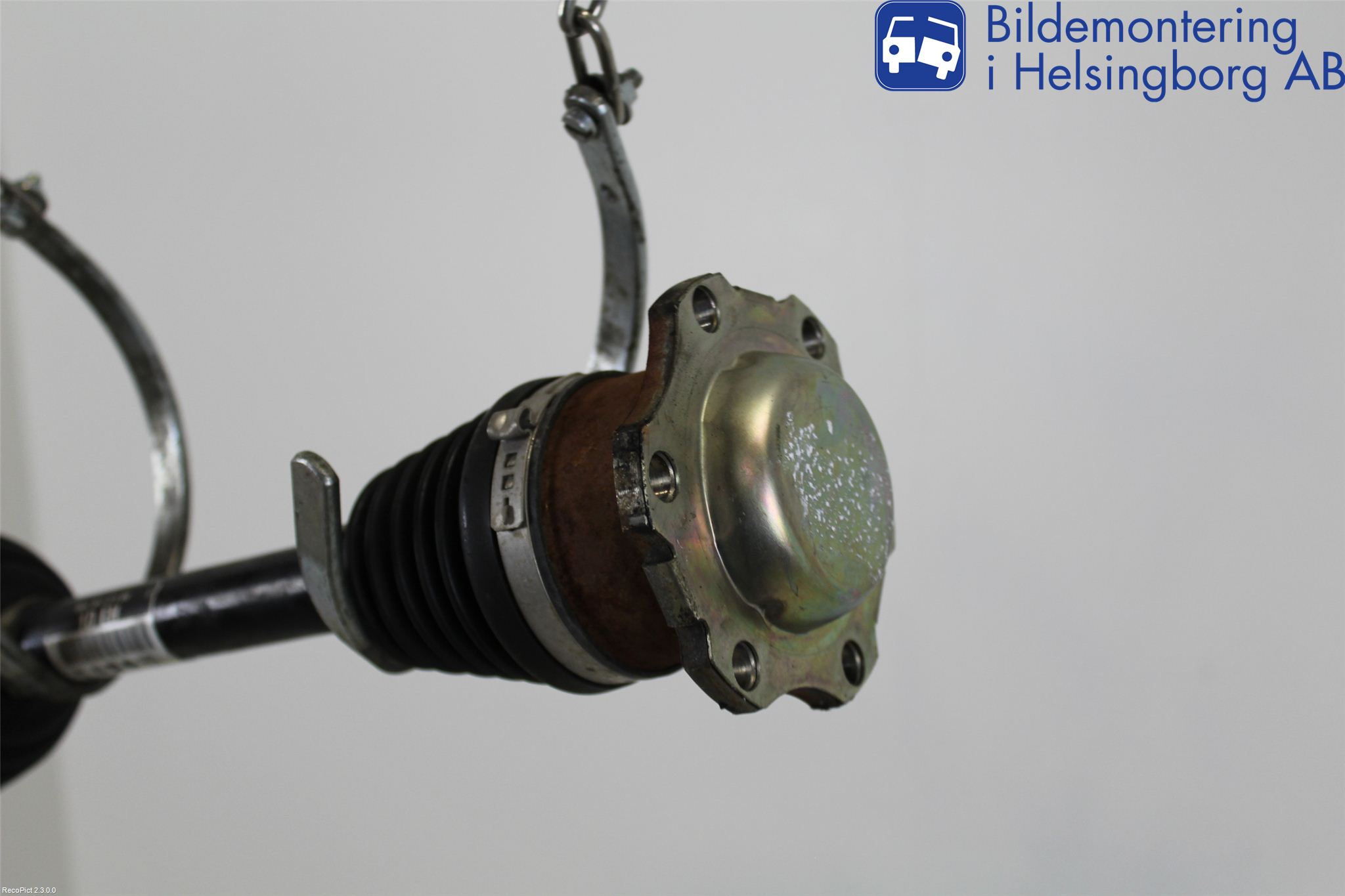 Volkswagen VW POLO 05-09 Drivaxel Fram Vänster