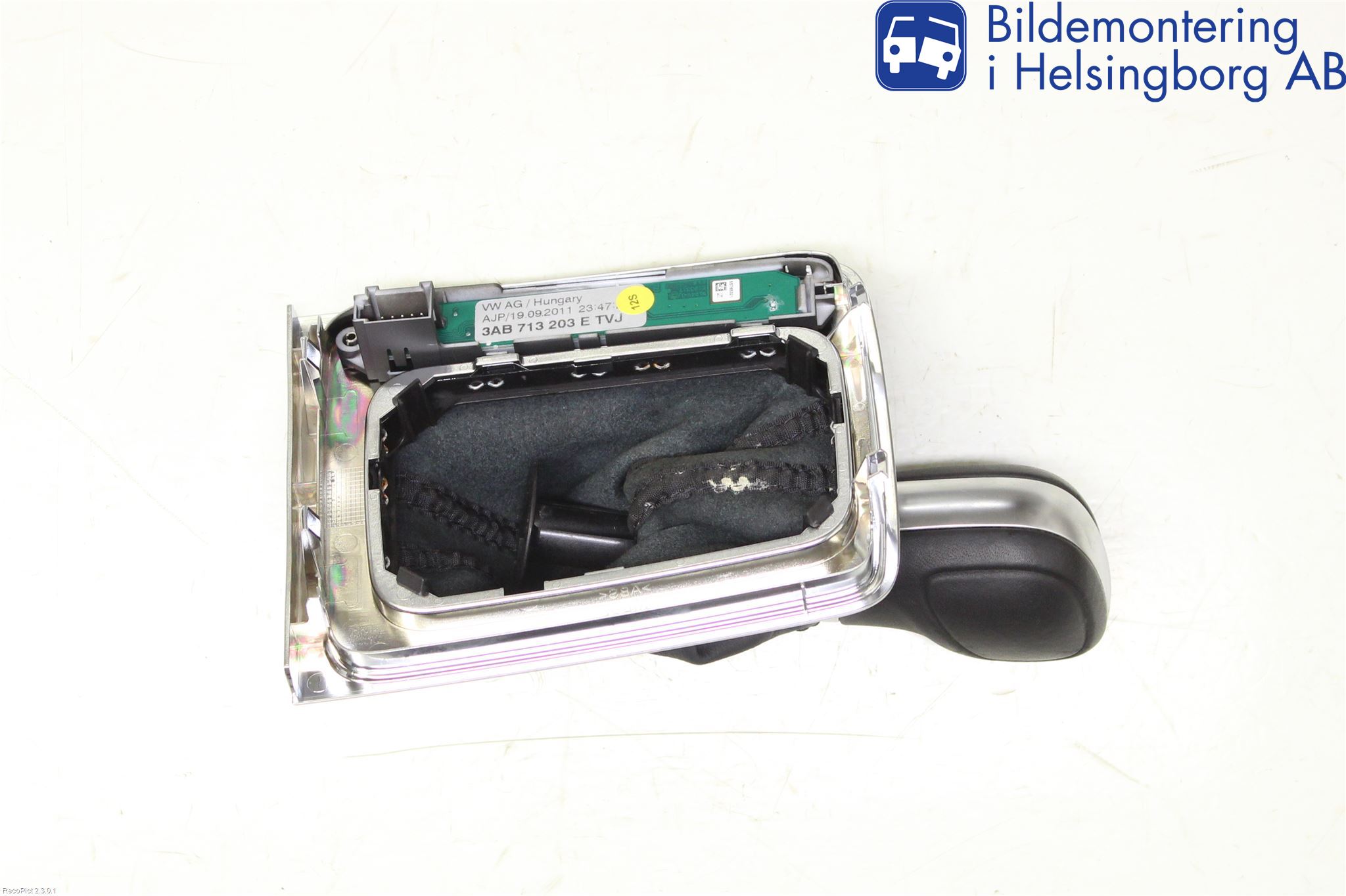 Volkswagen VW PASSAT 11-14 Växelspaksdamask