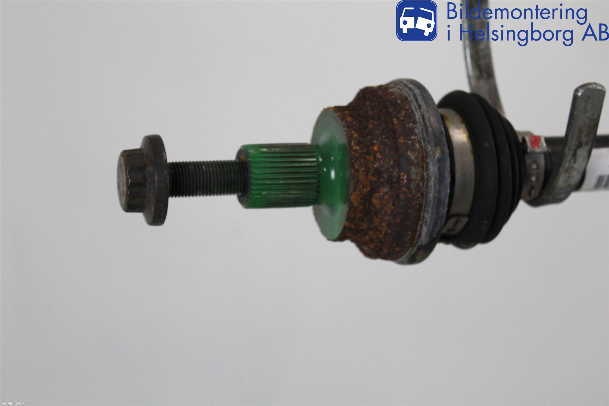 Volkswagen VW TIGUAN 07-16 Drivaxel Bak Höger