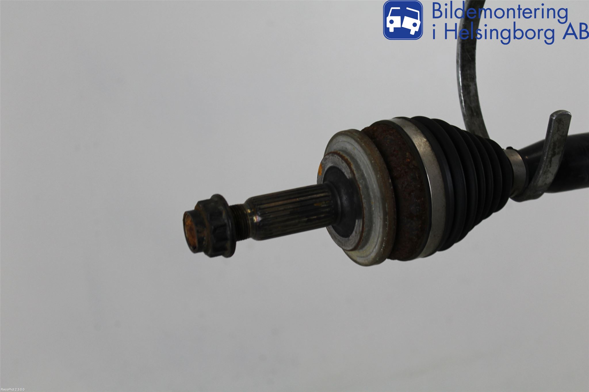 Toyota AVENSIS 09-15 Drivaxel Fram Höger