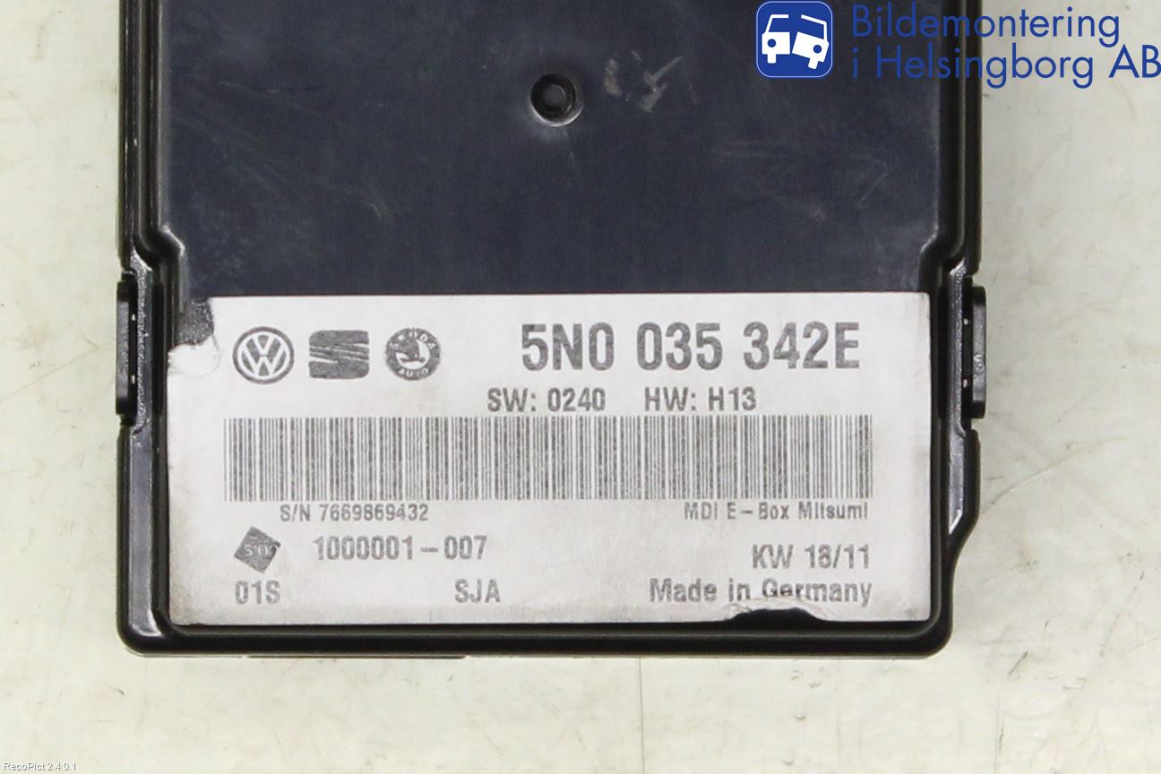 Volkswagen VW GOLF VI 09-13 Radio Övrigt