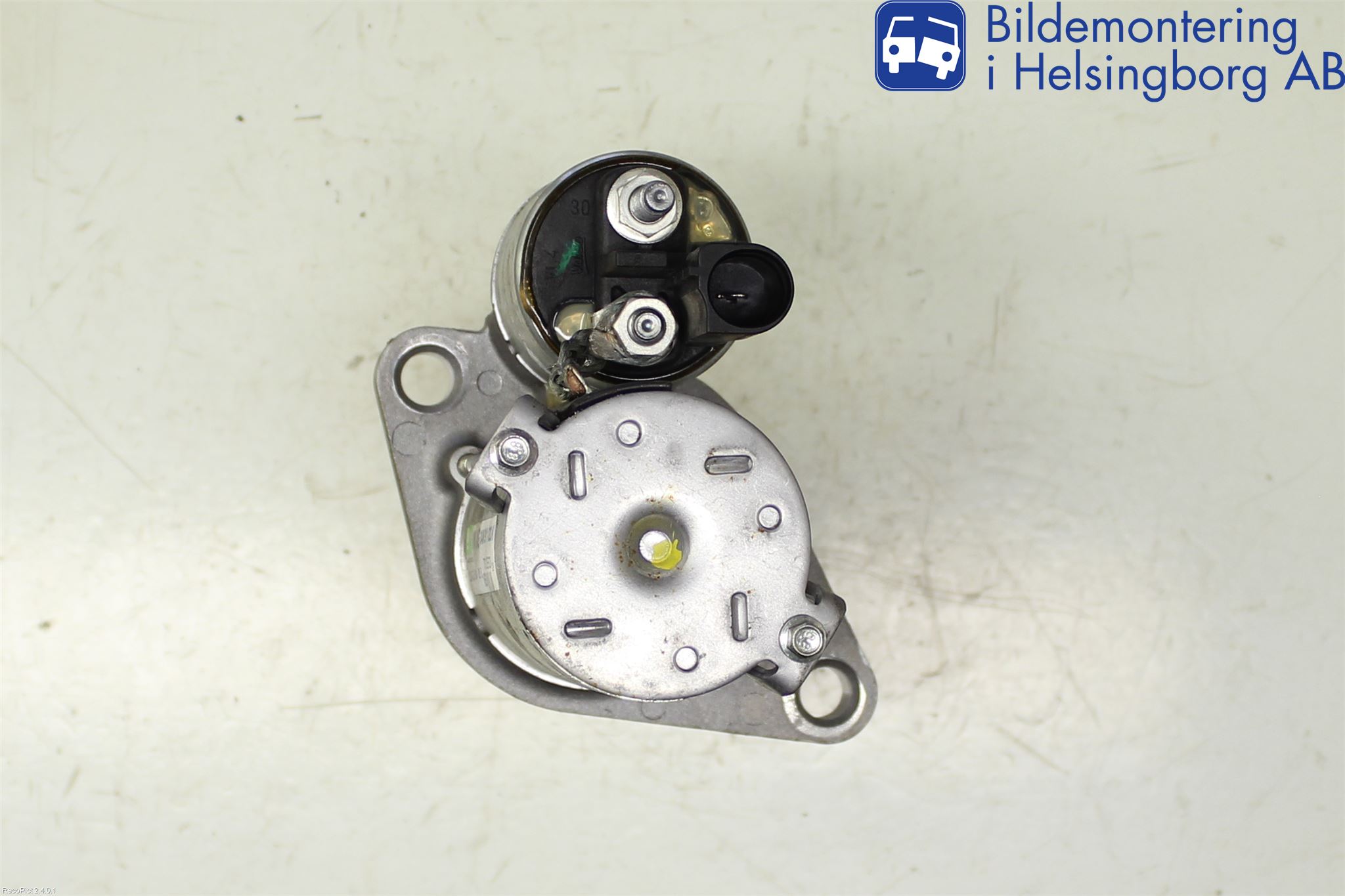 Volkswagen VW GOLF VI 09-13 Startmotor