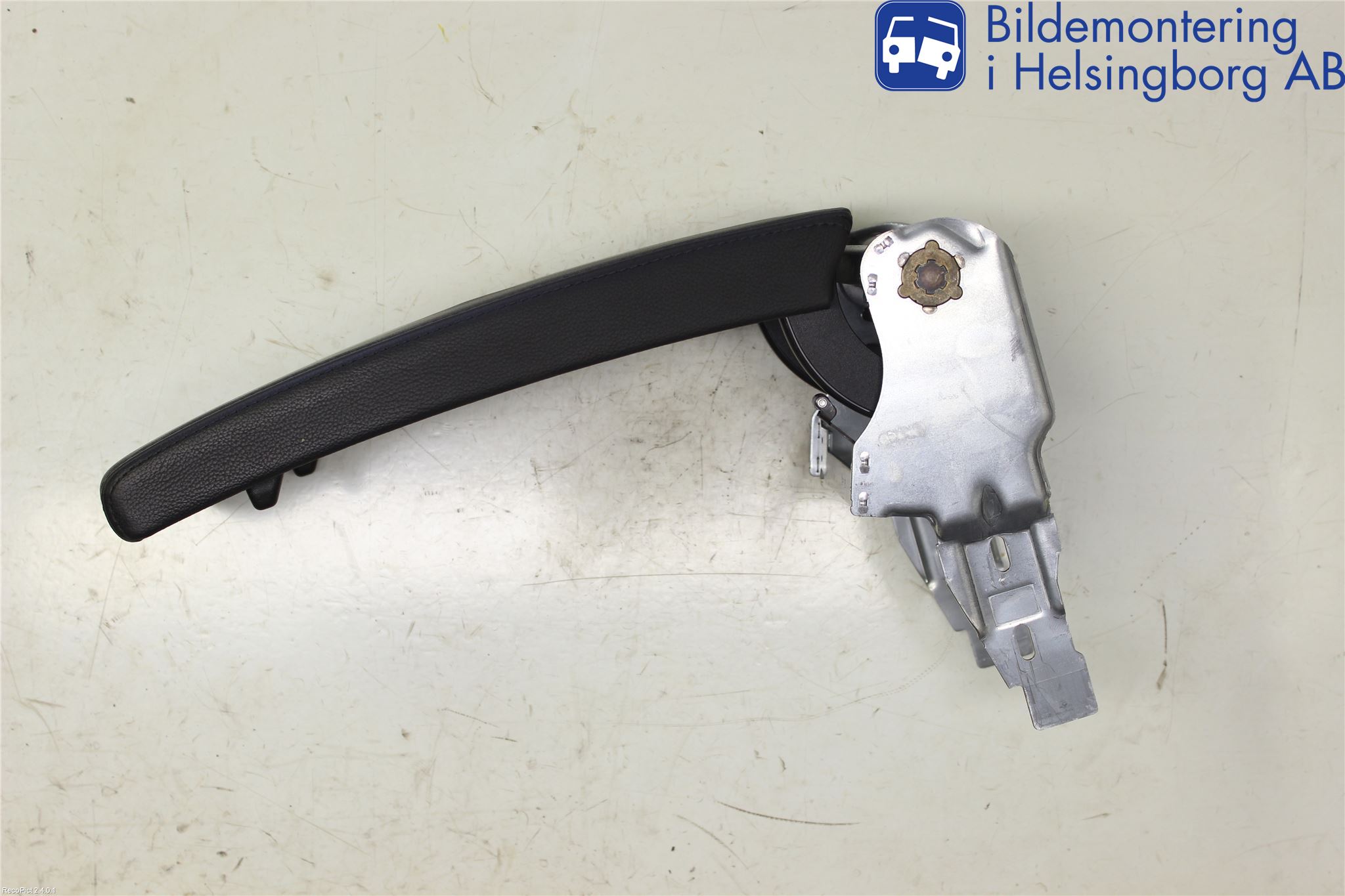 Volkswagen VW PASSAT 11-14 Inredning Armstöd