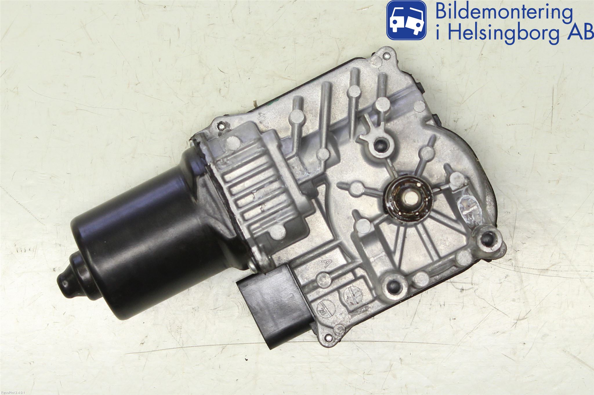 Volkswagen VW PASSAT 11-14 Torkarmotor Vindruta