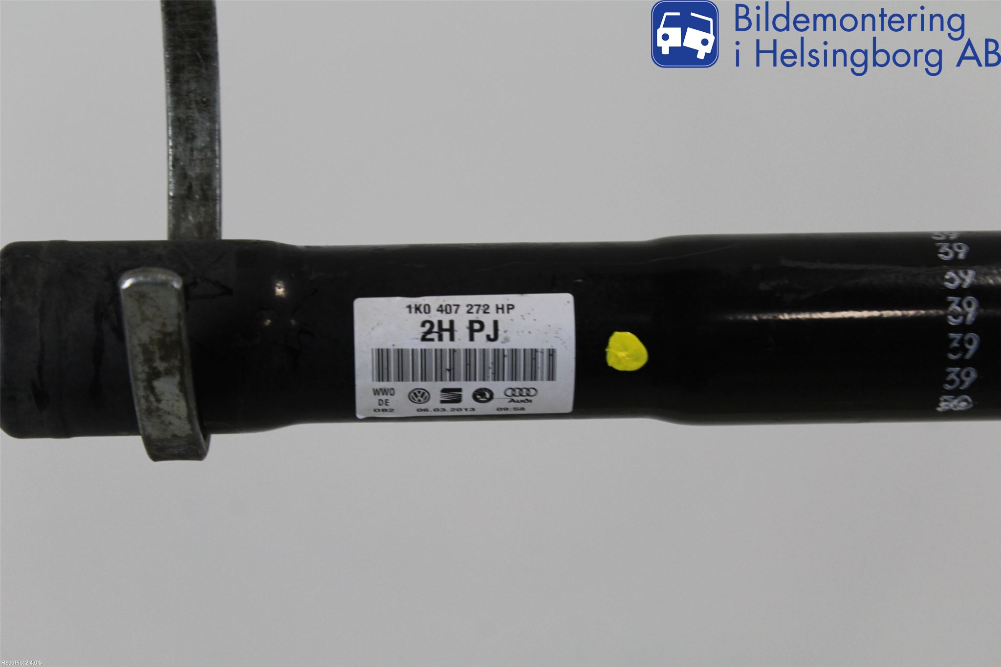 Volkswagen VW PASSAT 11-14 Drivaxel Fram Höger