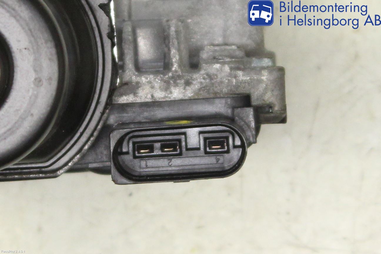 Volkswagen VW PASSAT 11-14 Torkarmotor Vindruta
