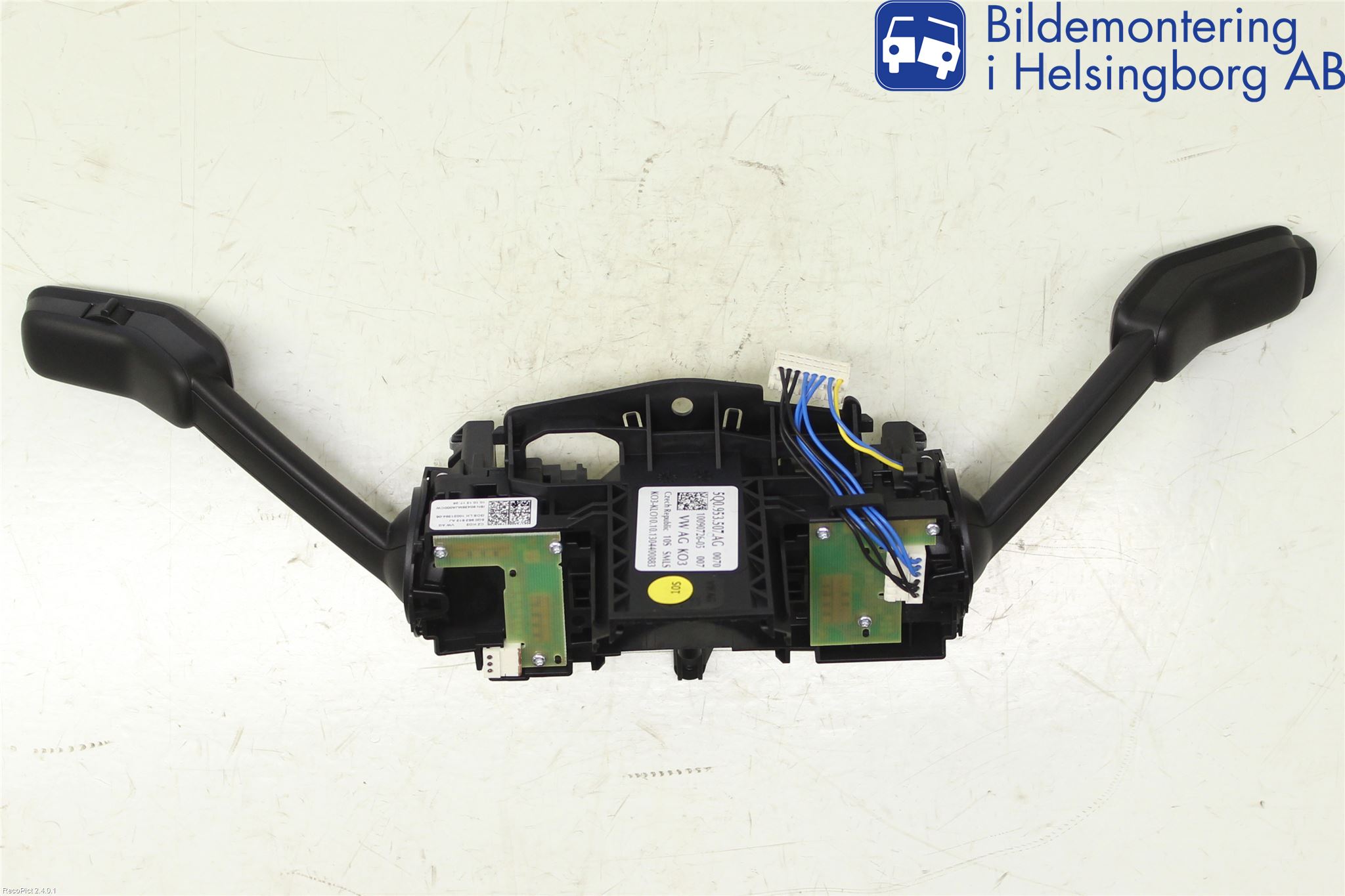 Volkswagen VW GOLF / E-GOLF VII 13-20 Spakcentral